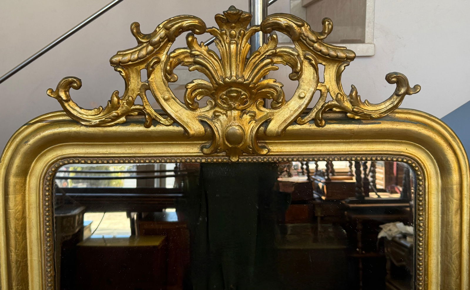 French 19th Century Large Vertical Gold Gilt Mirror with Floral crest - 10