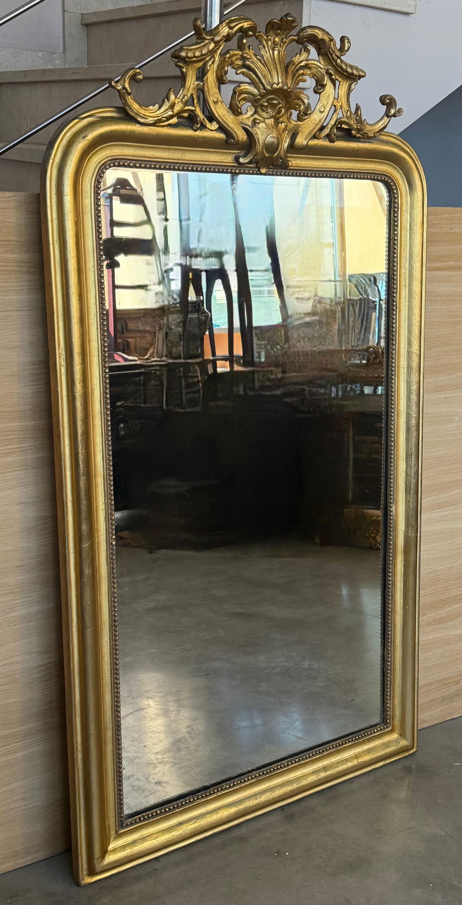 French 19th Century Large Vertical Gold Gilt Mirror with Floral crest - 9