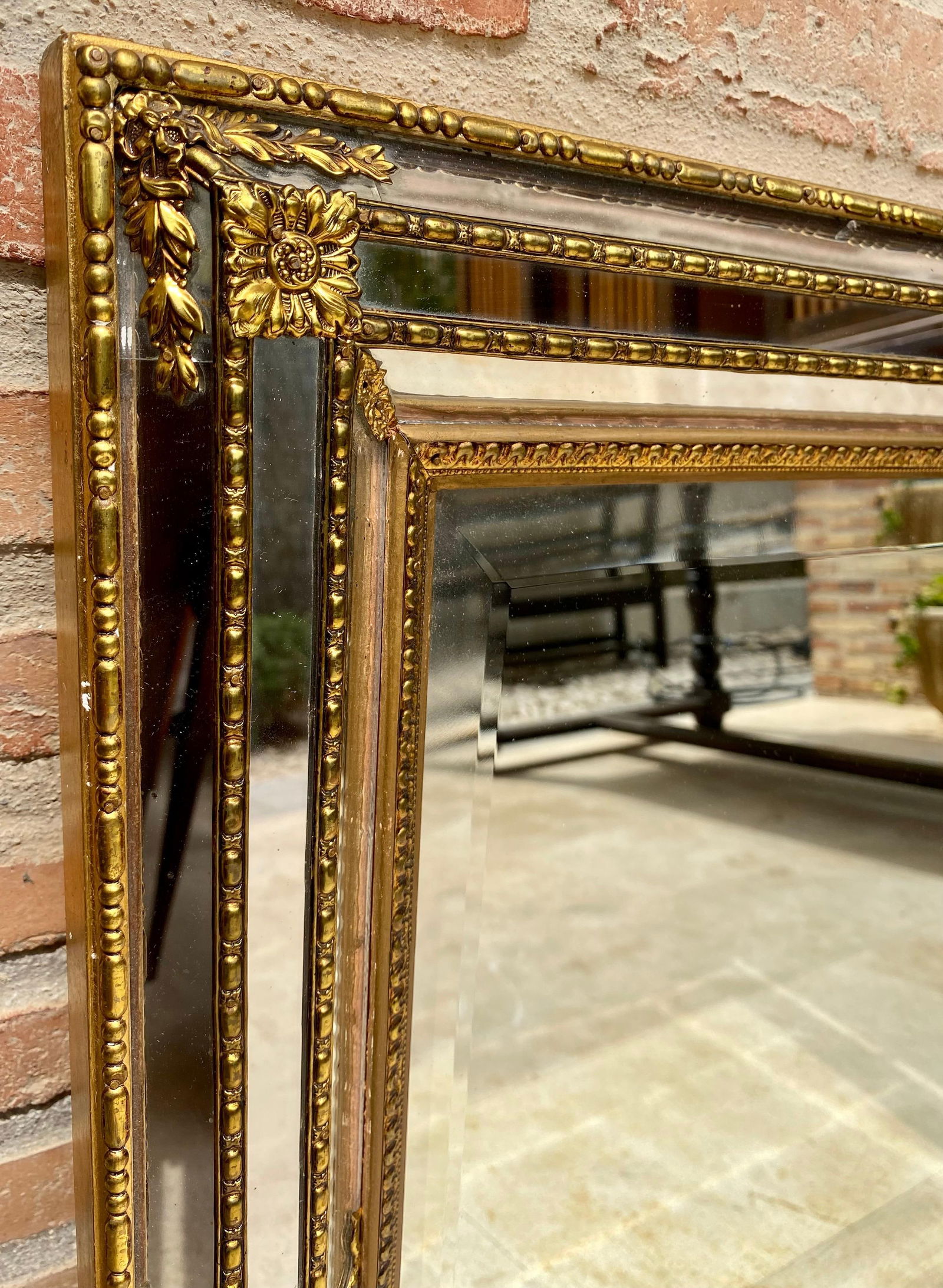 French Directoire Gilded Carved Wood Wall Mirror, 1940s - 3