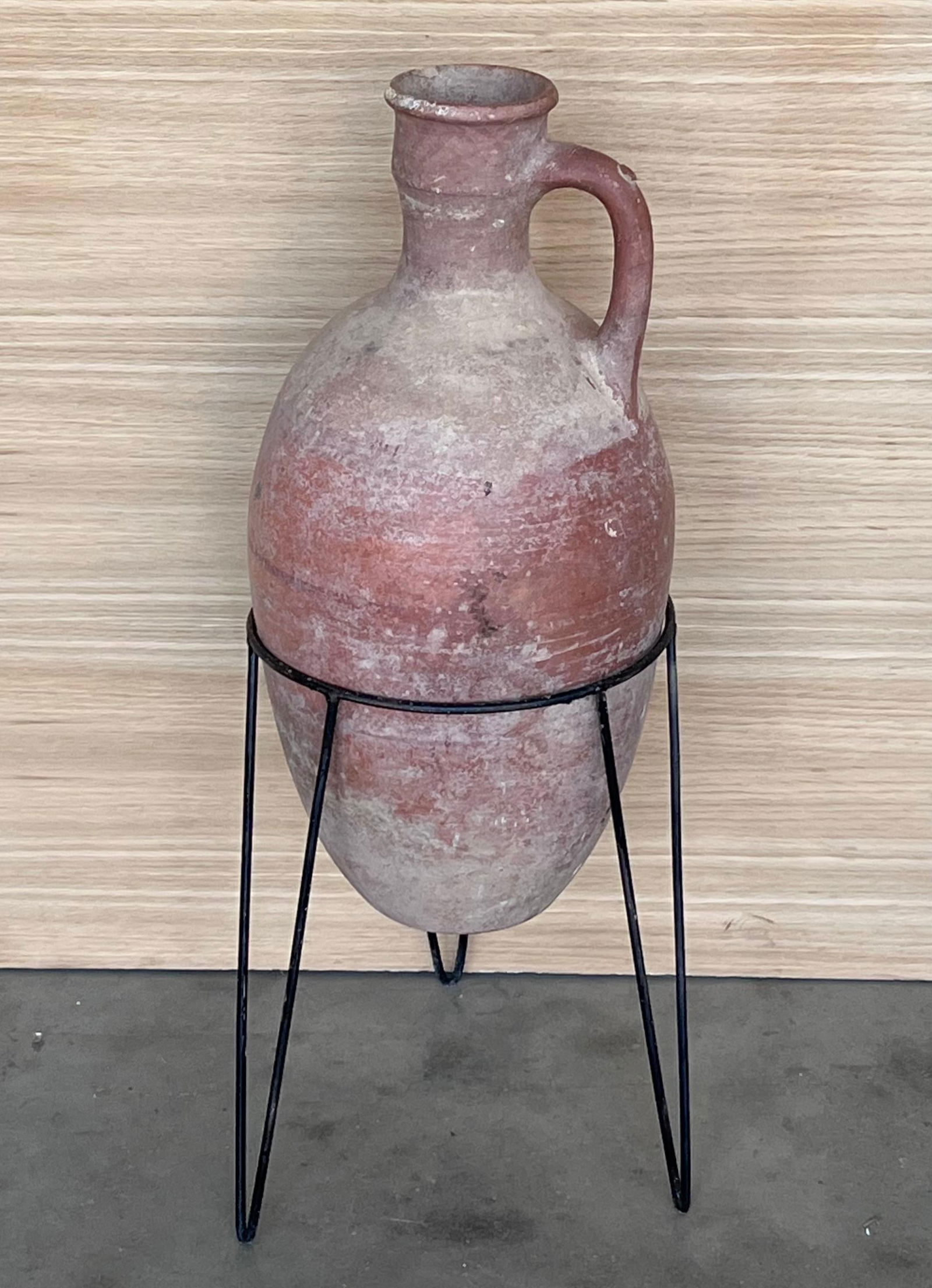 1890 Terracotta Amphora Vase or Jar with handle with metal support - 9
