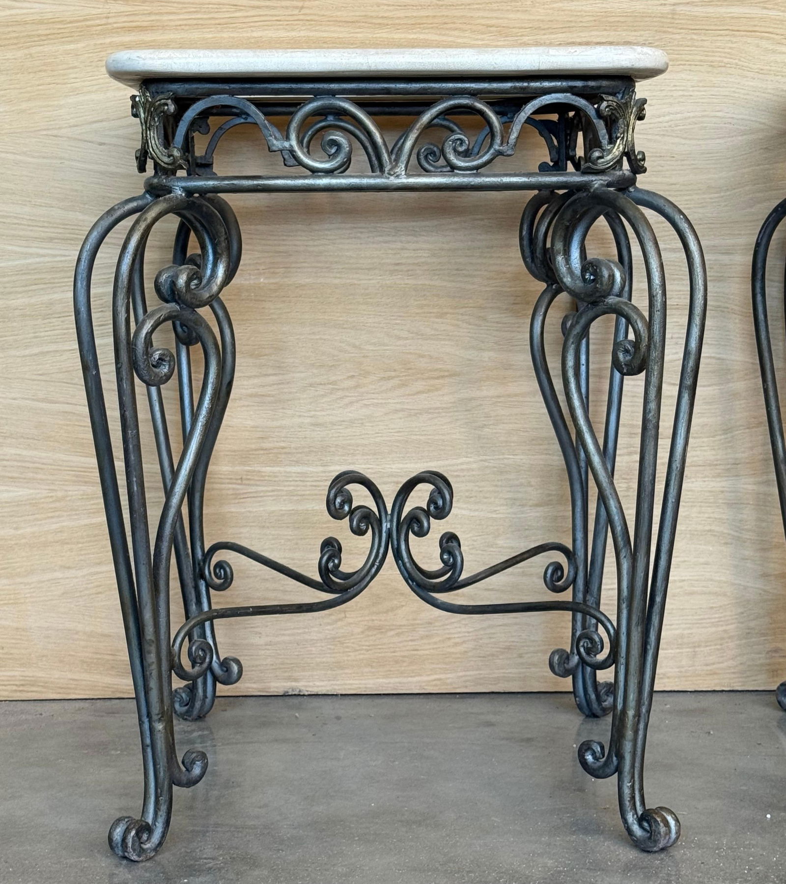 Early 20th Century Pair of Neoclassical Style Patinated Forged Iron Planter Stands with marble top - 18