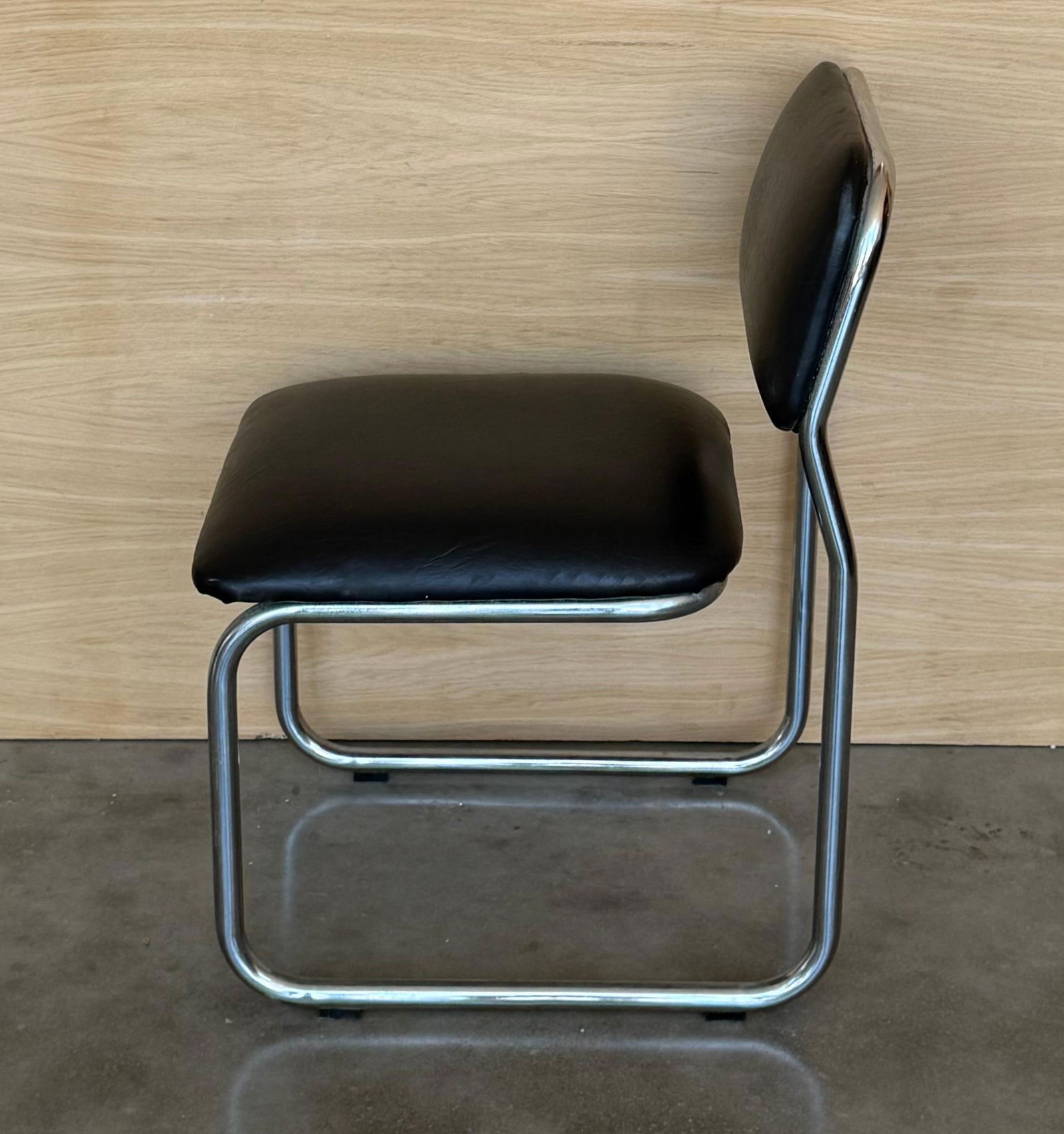 Set of Six Cantilever Chars in Leather and Steel, 1970s - 5