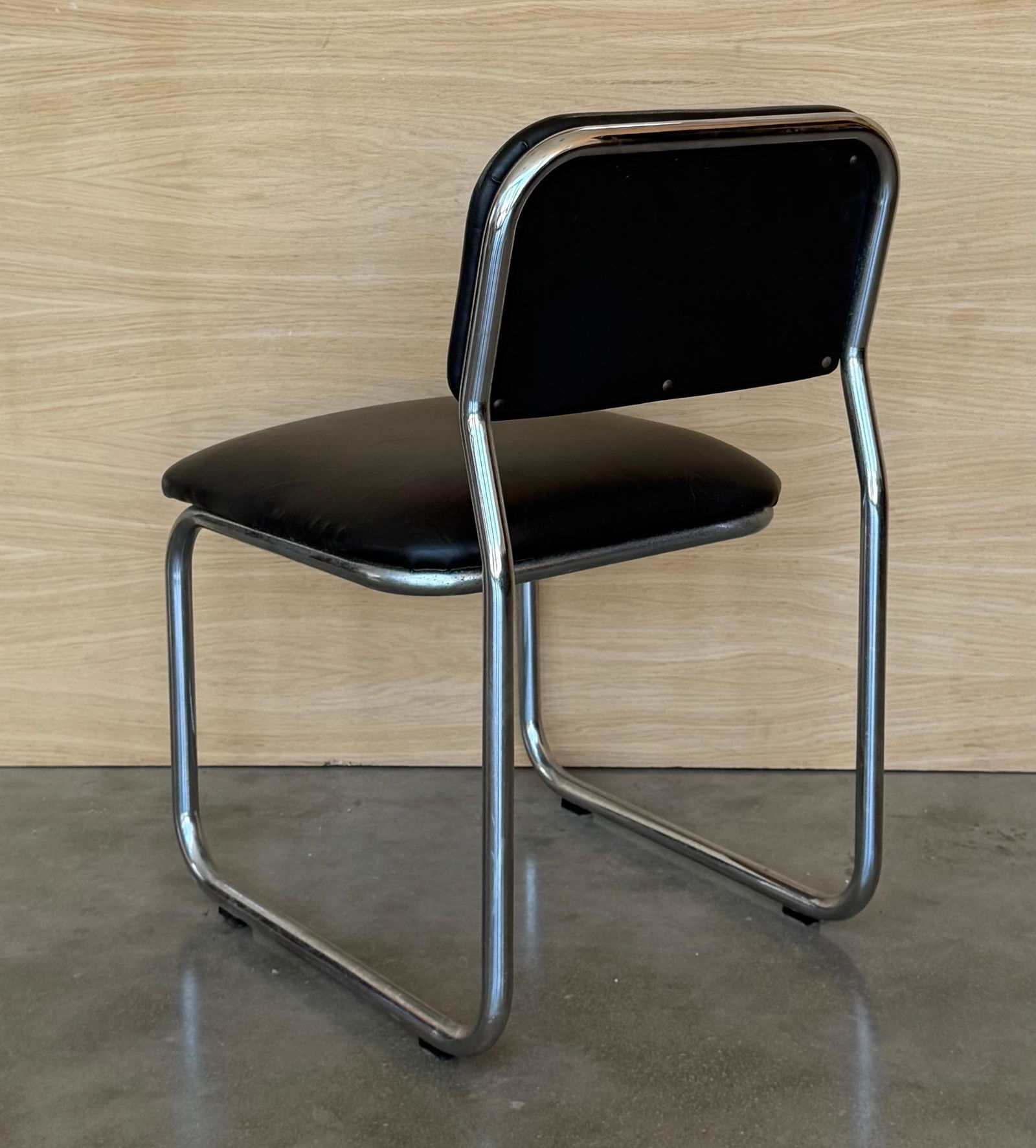 Set of Six Cantilever Chars in Leather and Steel, 1970s - 6