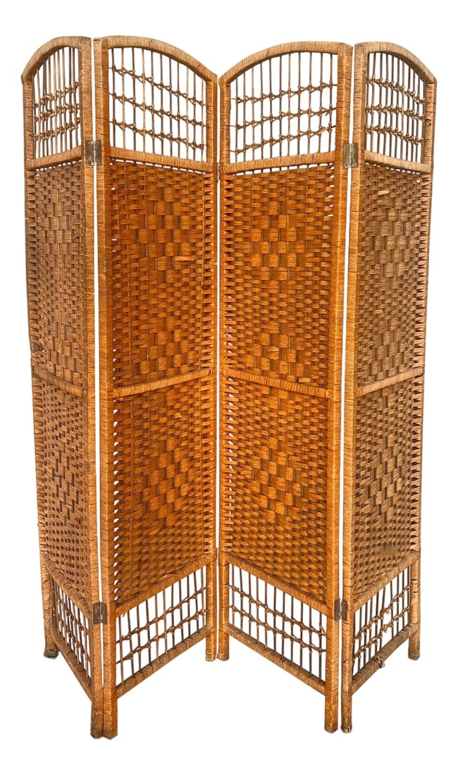Four-Panel Bamboo Wicker Rattan Folding Screen Room Divider, France 1960s: This Mid-Century-Modern eye-catching rattan or wicker and bamboo four-panel room divider with filigree decoration was crafted in France in the 1960s. This rattan screen combines mid-century and