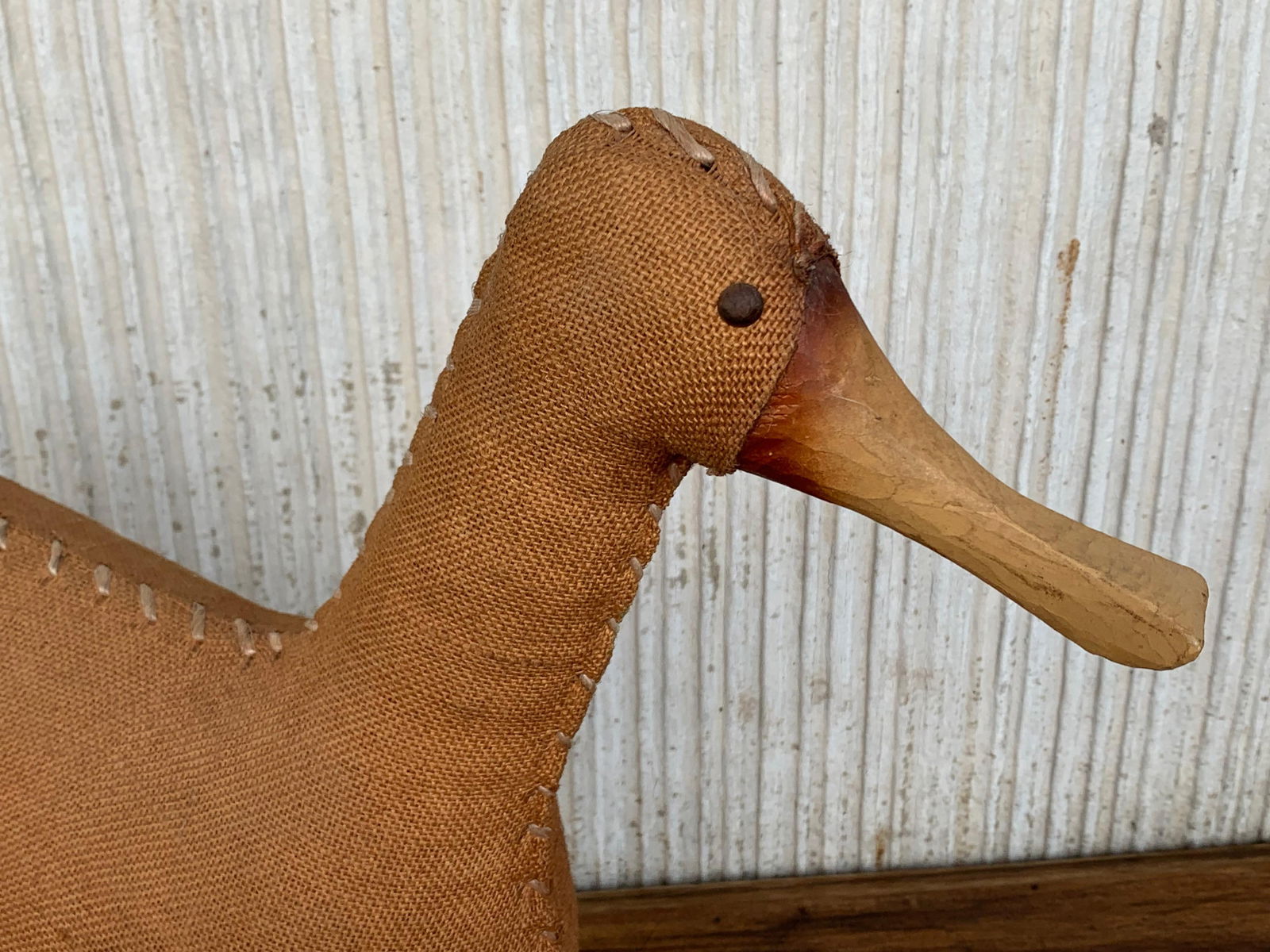 Midcentury Pair of Wicker Woven Ducks with Wood Details - 5