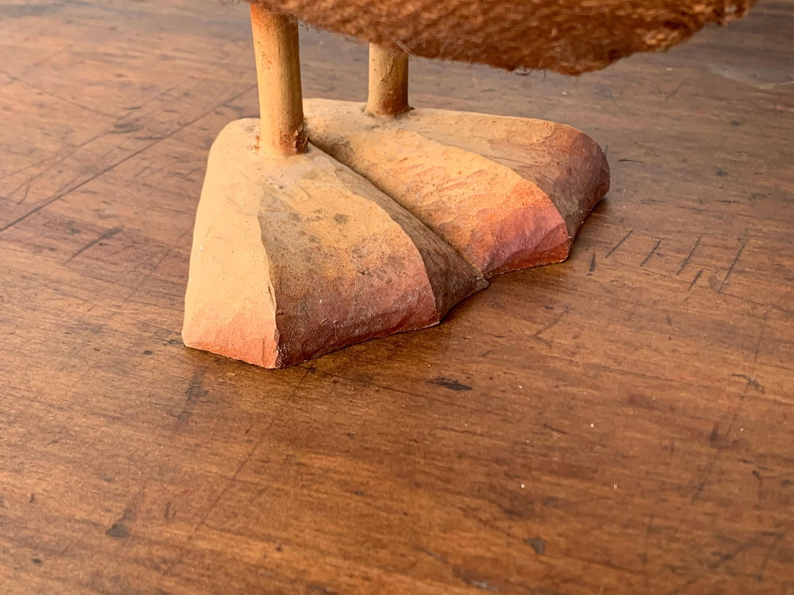 Midcentury Pair of Wicker Woven Ducks with Wood Details - 7