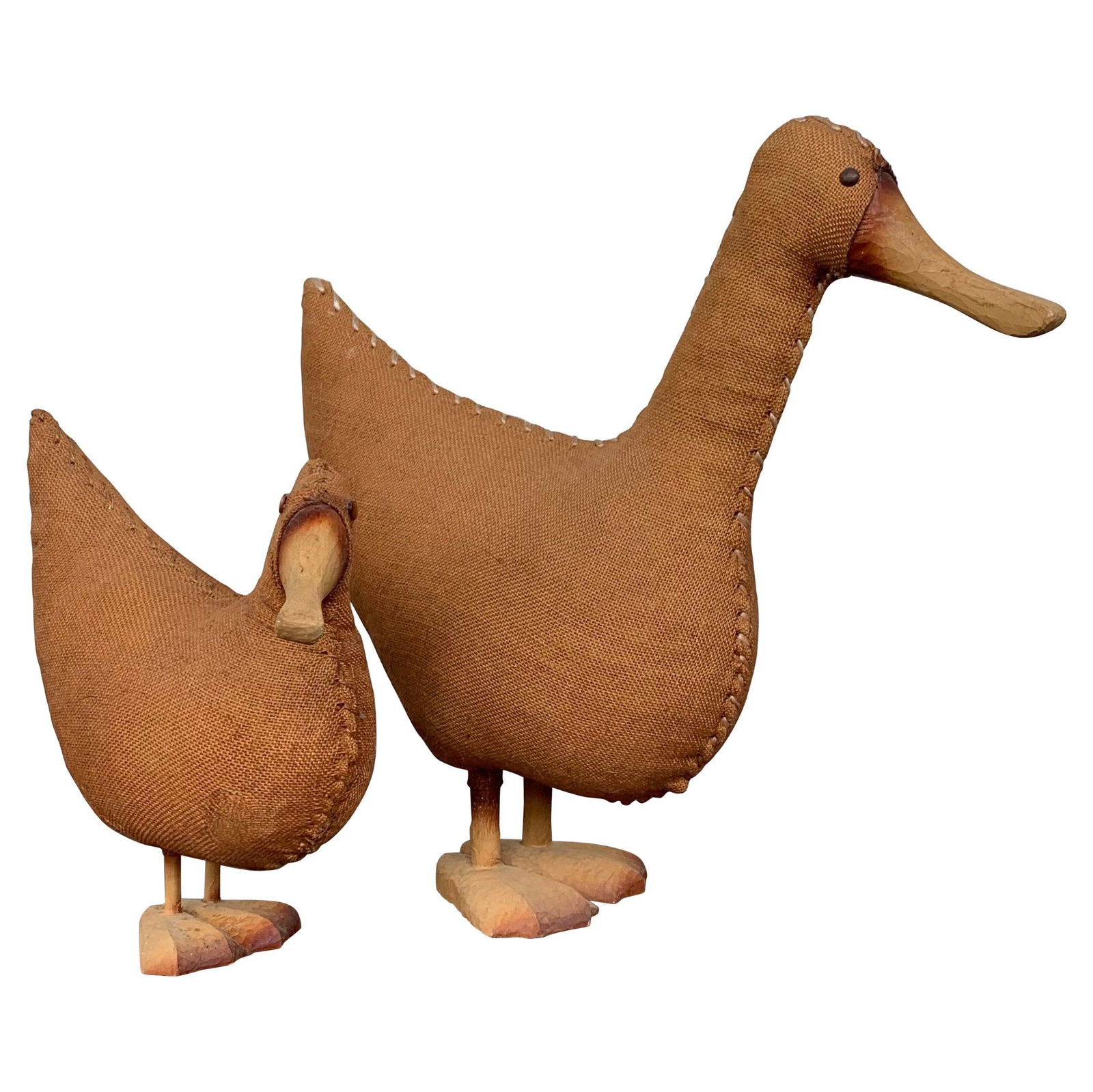 Midcentury Pair of Wicker Woven Ducks with Wood Details - 8
