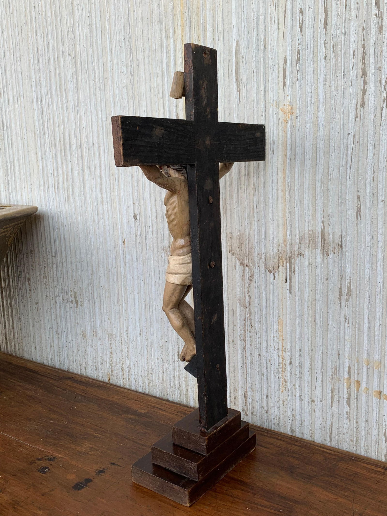 Early 20th Century Art DecÃ² Hand Carved Wooden Crucifix with Stunning Bronze Corpus of - 5