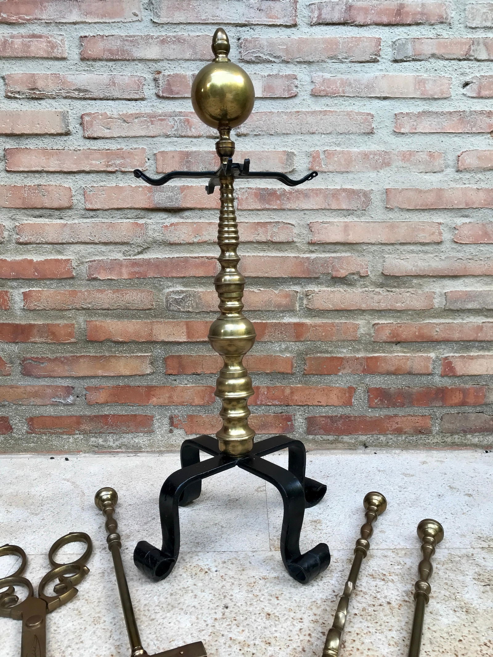 French Neoclassical Style Brass Fireplace Tools, 1970s, Set of 5 - 3