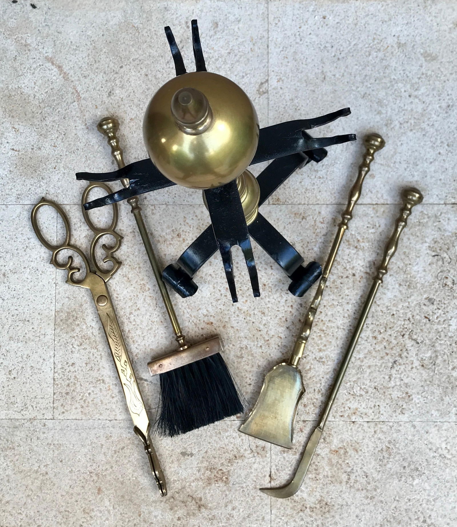 French Neoclassical Style Brass Fireplace Tools, 1970s, Set of 5 - 4