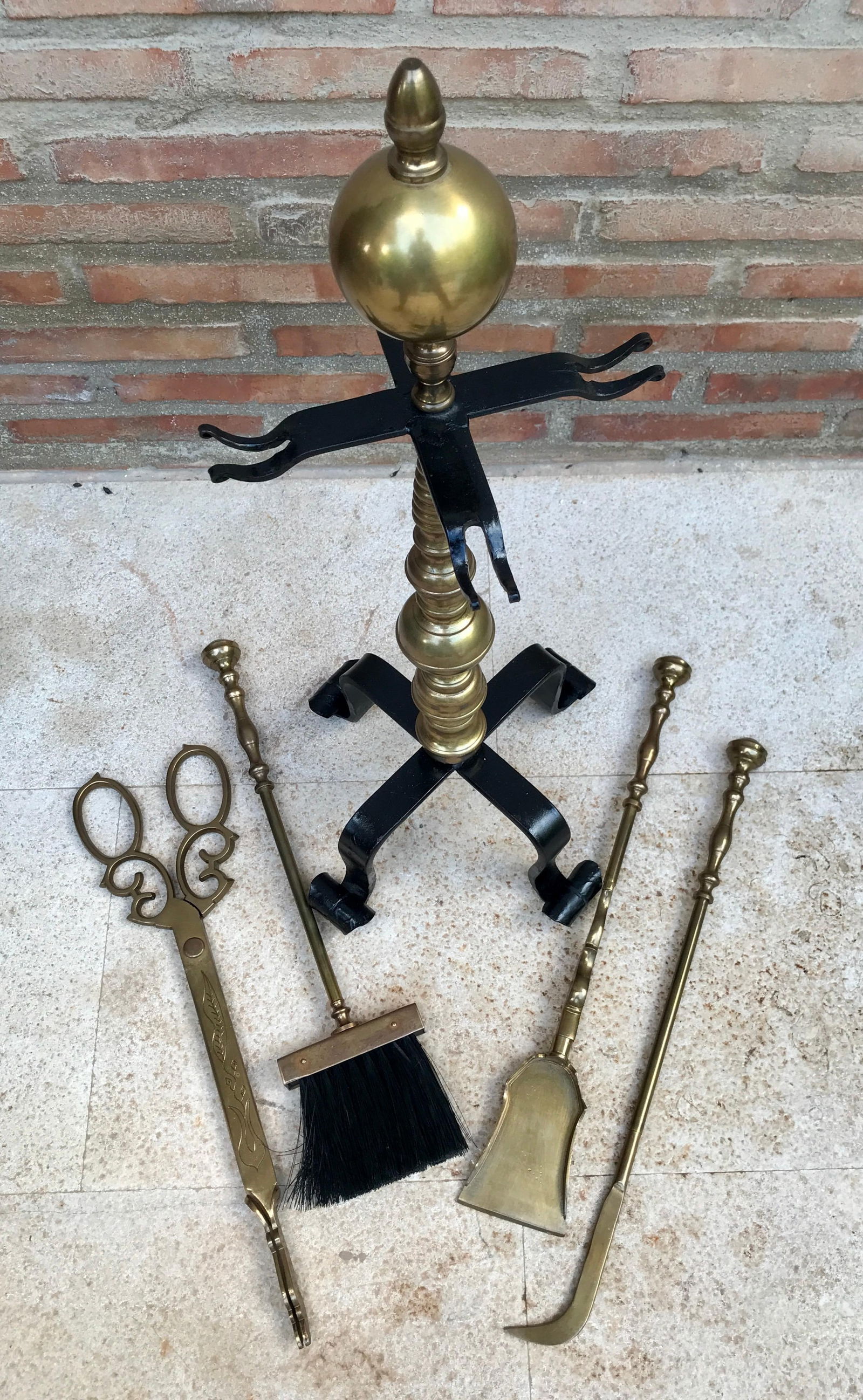 French Neoclassical Style Brass Fireplace Tools, 1970s, Set of 5 - 5