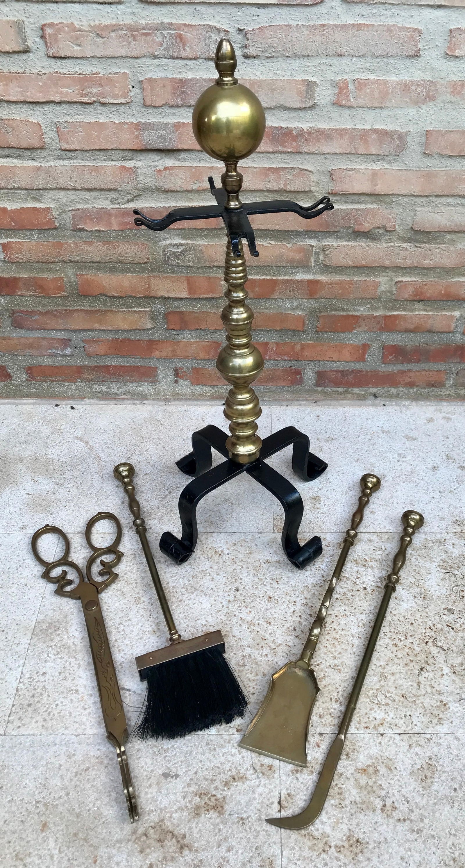 French Neoclassical Style Brass Fireplace Tools, 1970s, Set of 5 - 6