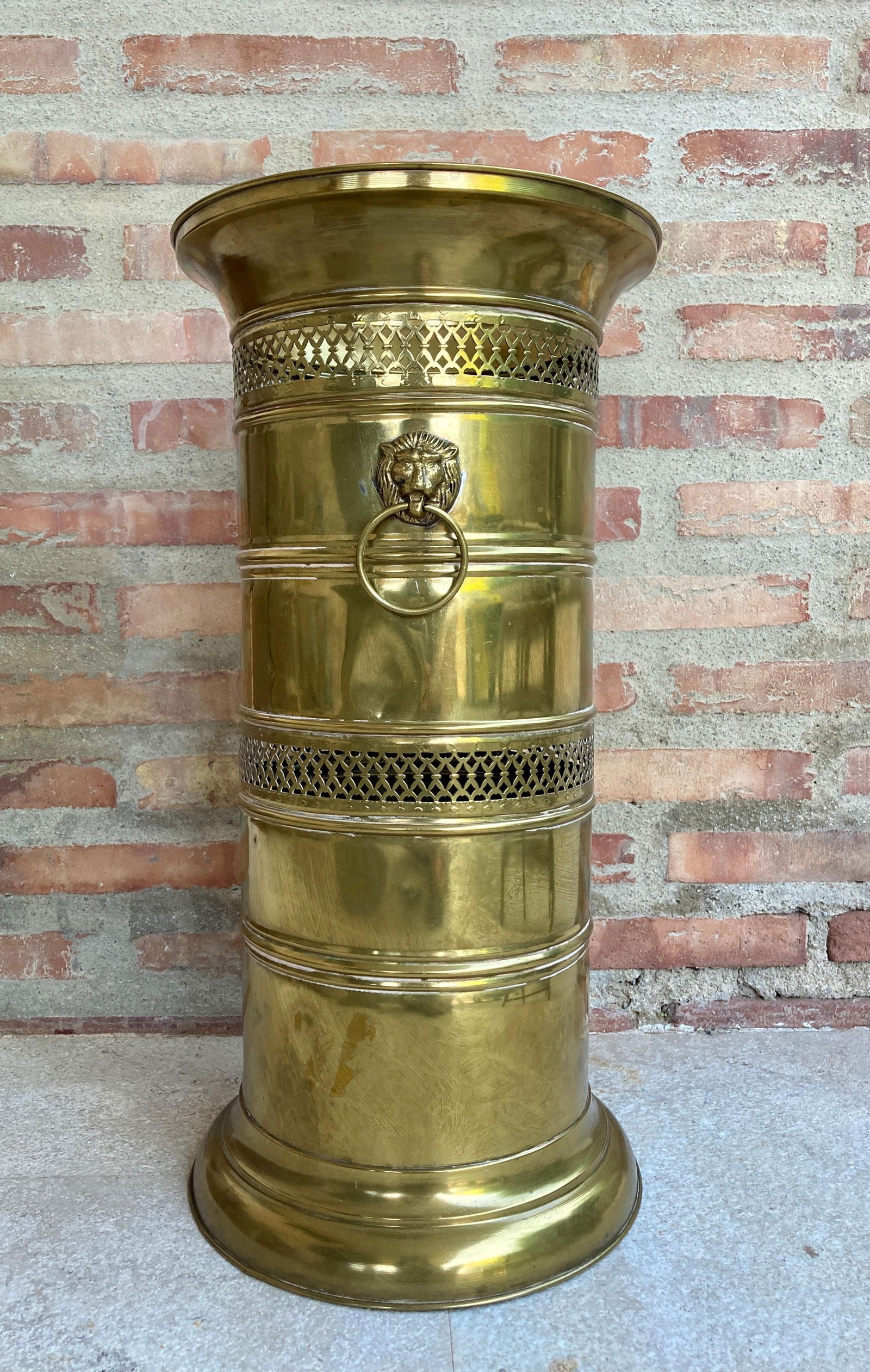 20th Century Round Brass Umbrella Stand - 18