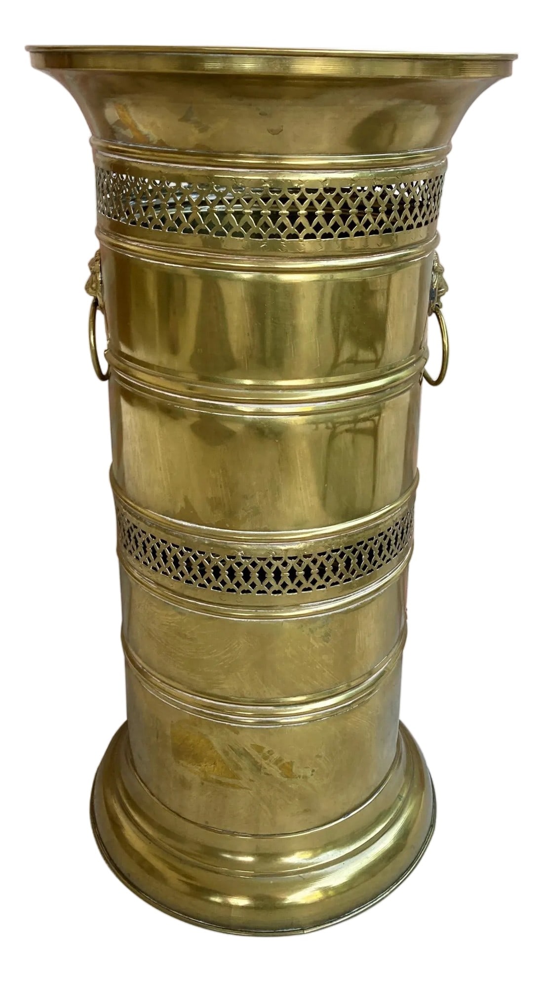 20th Century Round Brass Umbrella Stand: Fine umbrella holder in brass. France, circa 1920. Perfect to put in our entrance hall. Condition report: Good "” This vintage item remains fully functional, but it shows sign of age through