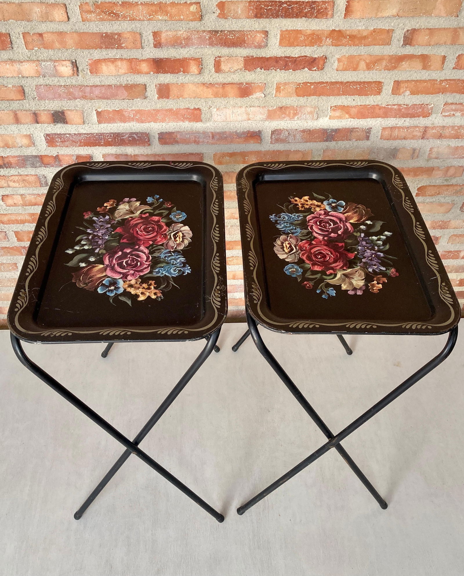 Early 20th Century Mid Century Modern Black Metal Serving Tray on Folding Stand by Crest Line - 7