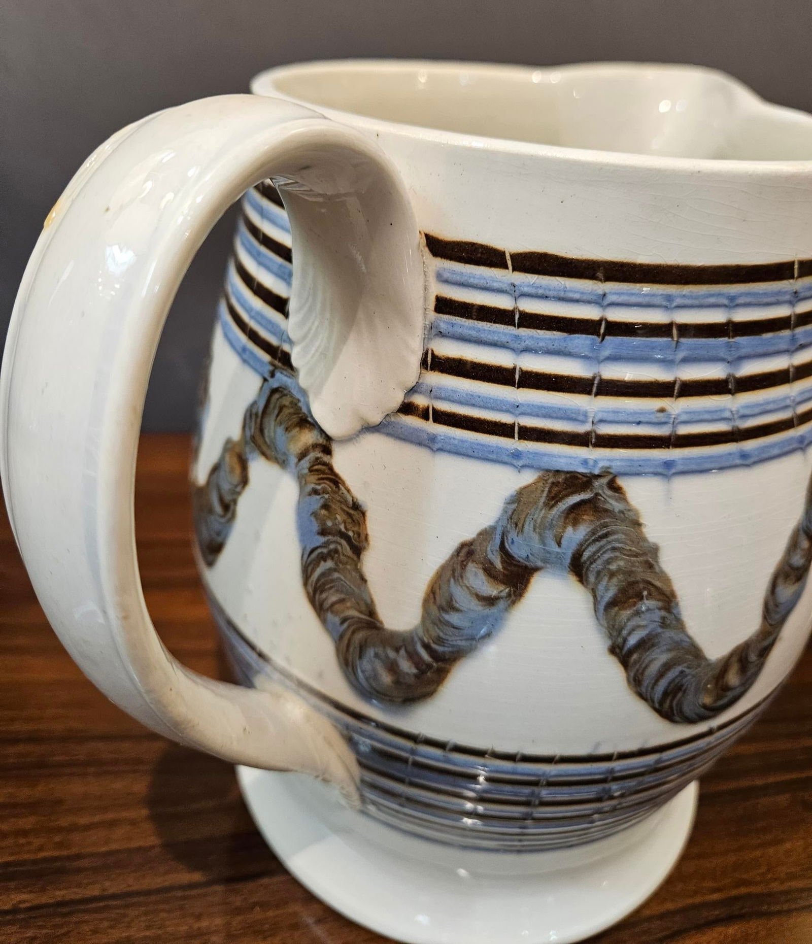 English Mocha Pottery Creamware Earthworm Jug - 10