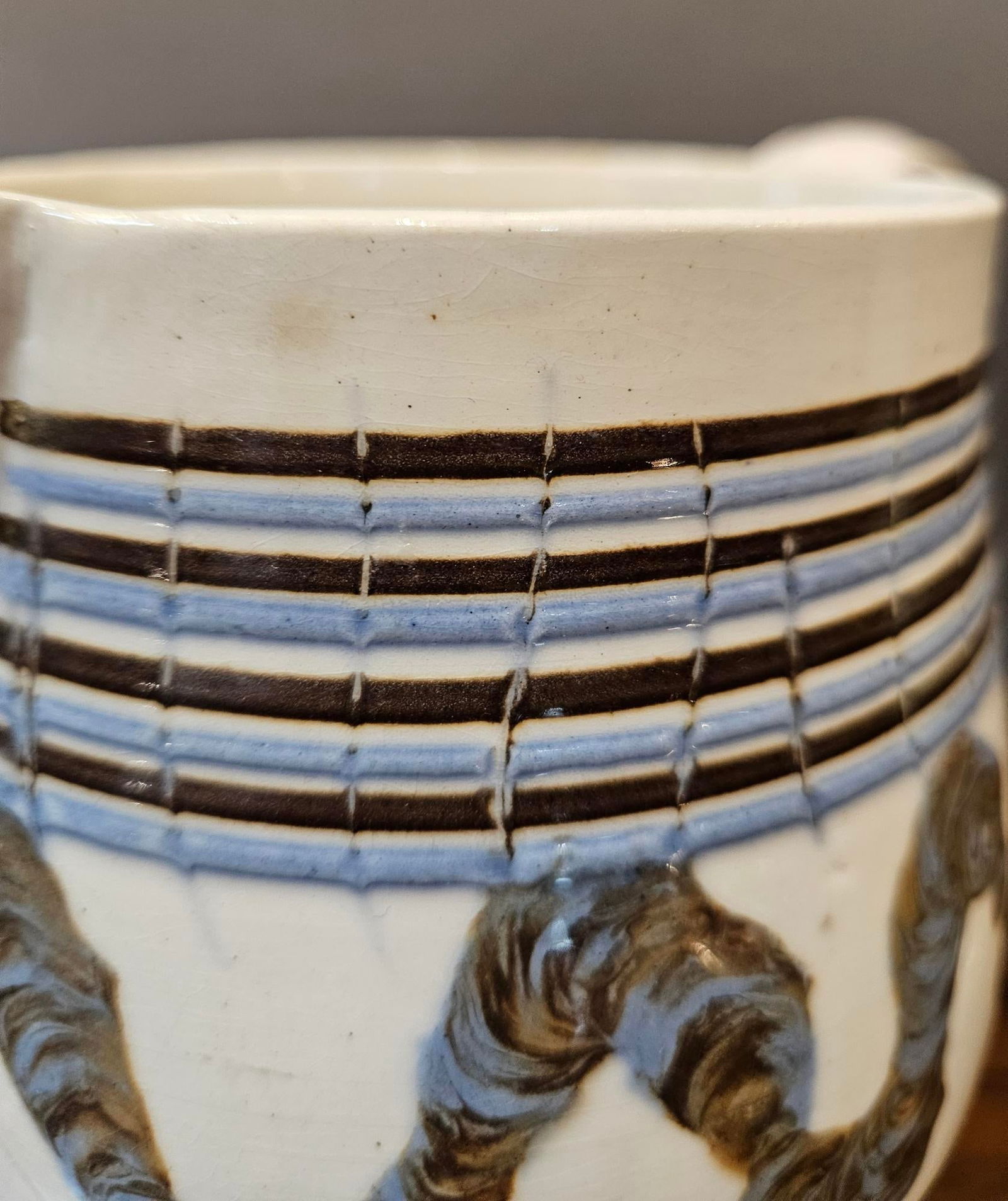 English Mocha Pottery Creamware Earthworm Jug - 4