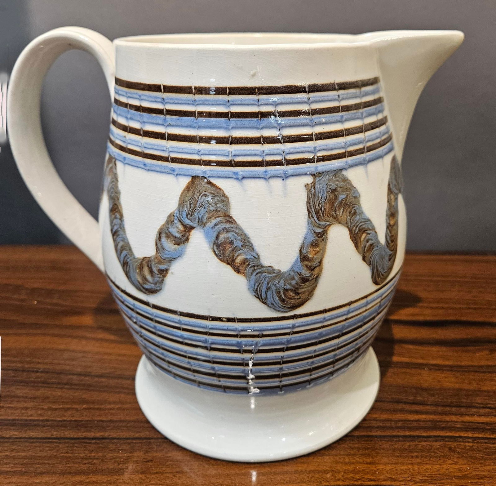 English Mocha Pottery Creamware Earthworm Jug - 5