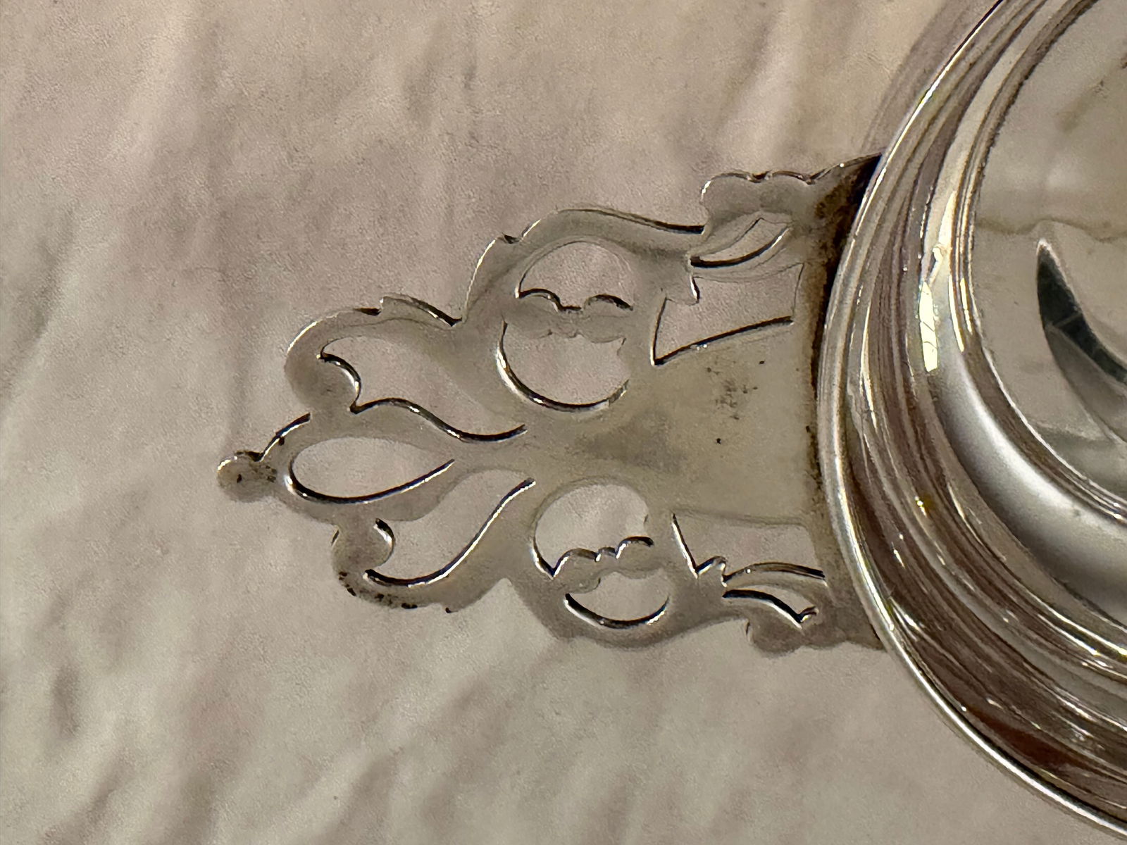 Antique Sterling Silver Porringer With Pierced Floral Handle - 3