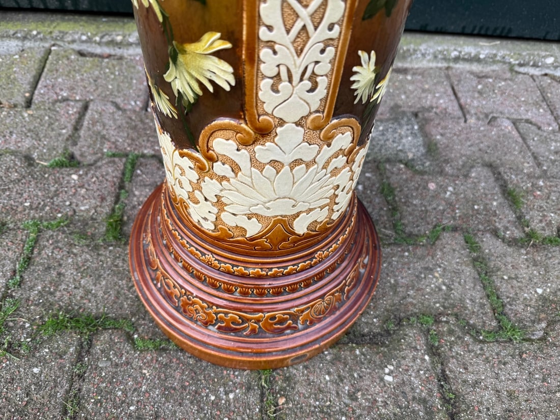 1913 English Porcelain Pedestal Floral Cream Antique Column - 9