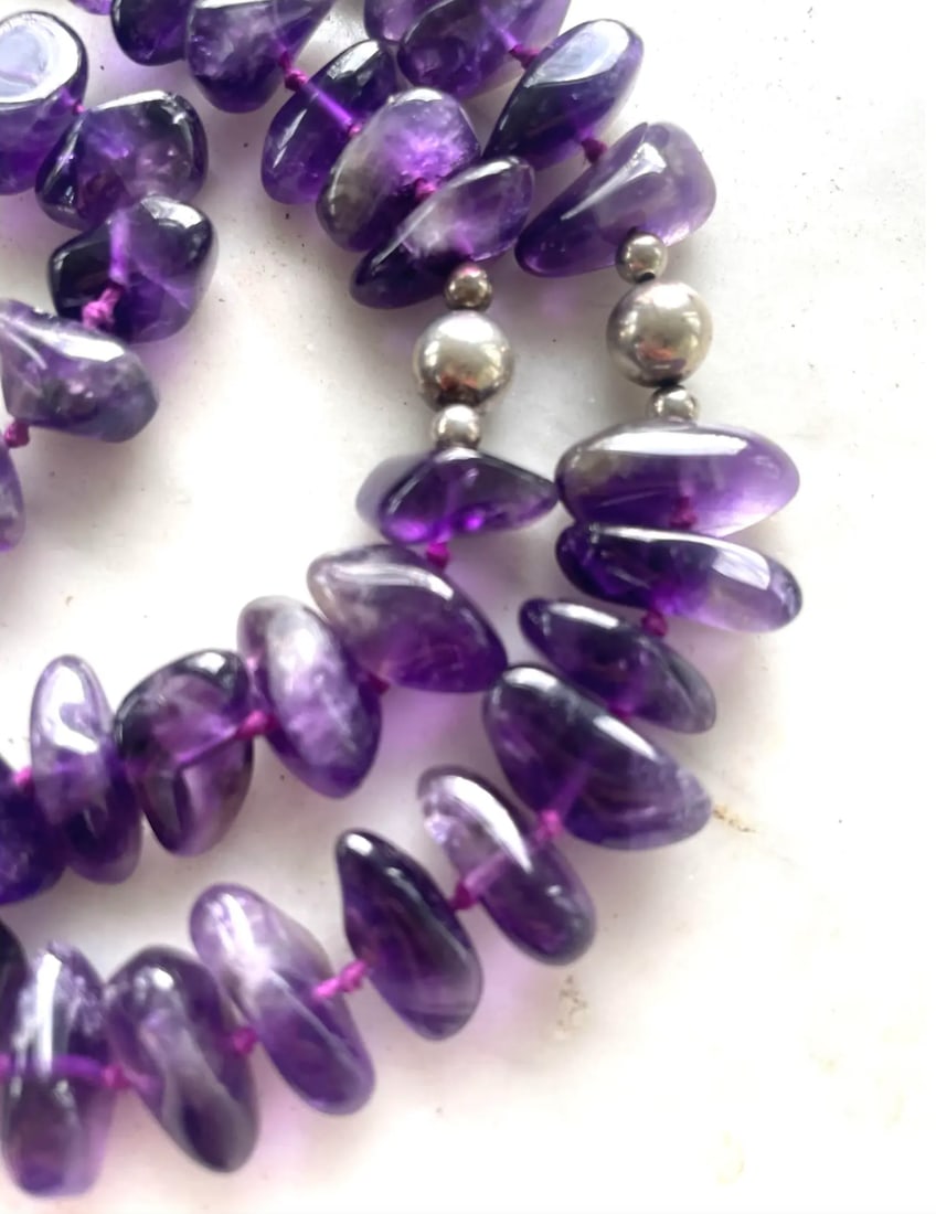Vintage 1980s 18" Amethyst and Sterling Silver Hand Knotted Beaded Necklace - 3