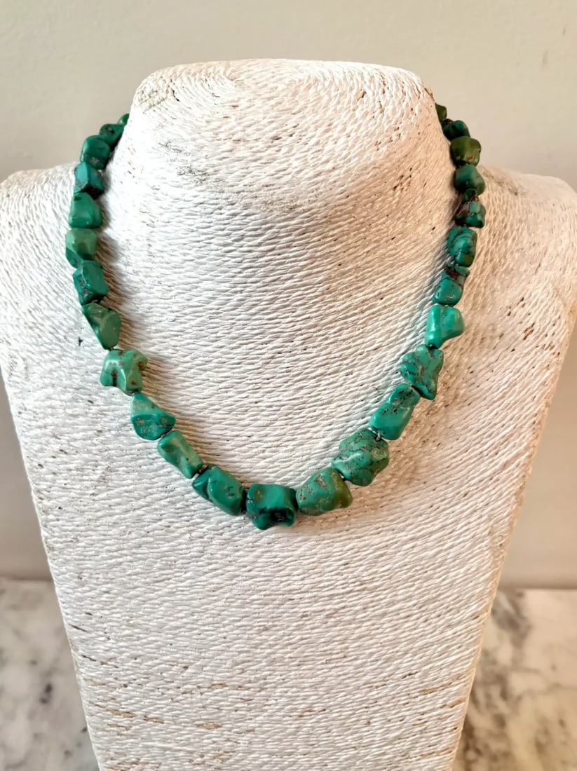 Vintage American Turquoise Beaded Necklace - 16.5" - 2