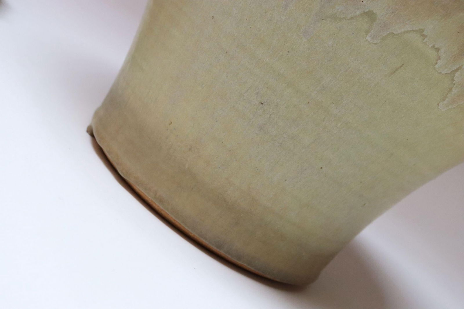 Large Mid-Century Modern Glazed Terracotta Planter With Saucer by Deanna Nichols - 18