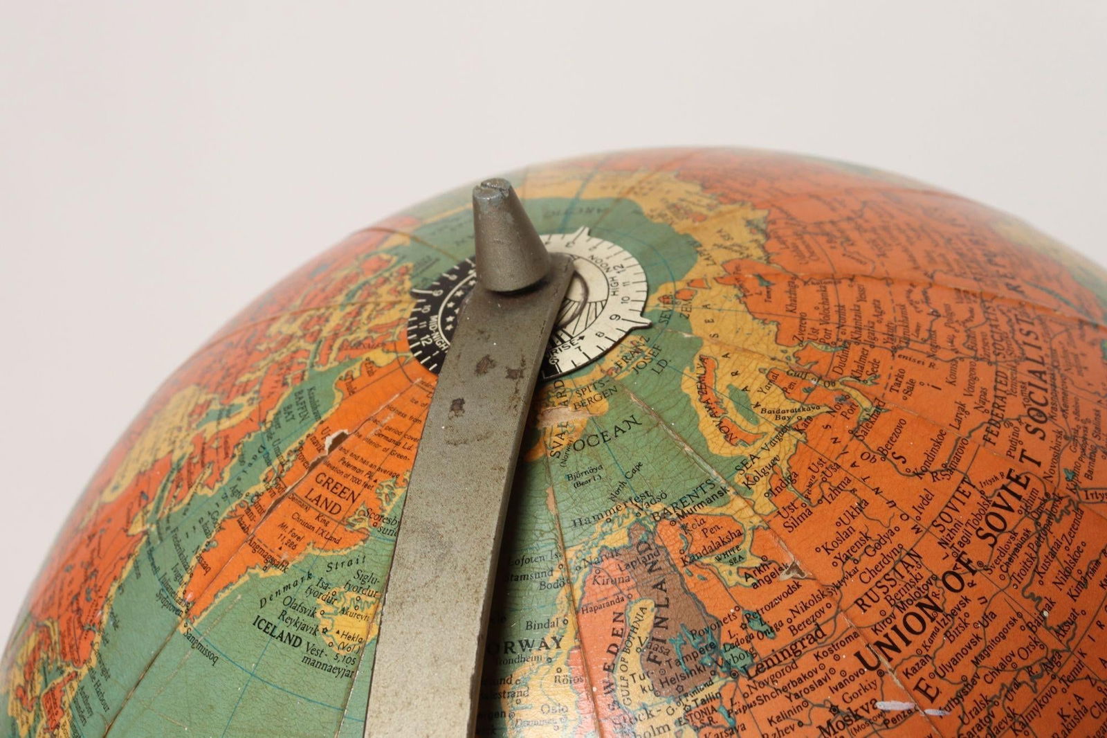 Mid-Century American Modern Illuminated 12" Library Globe by Replogle - 16