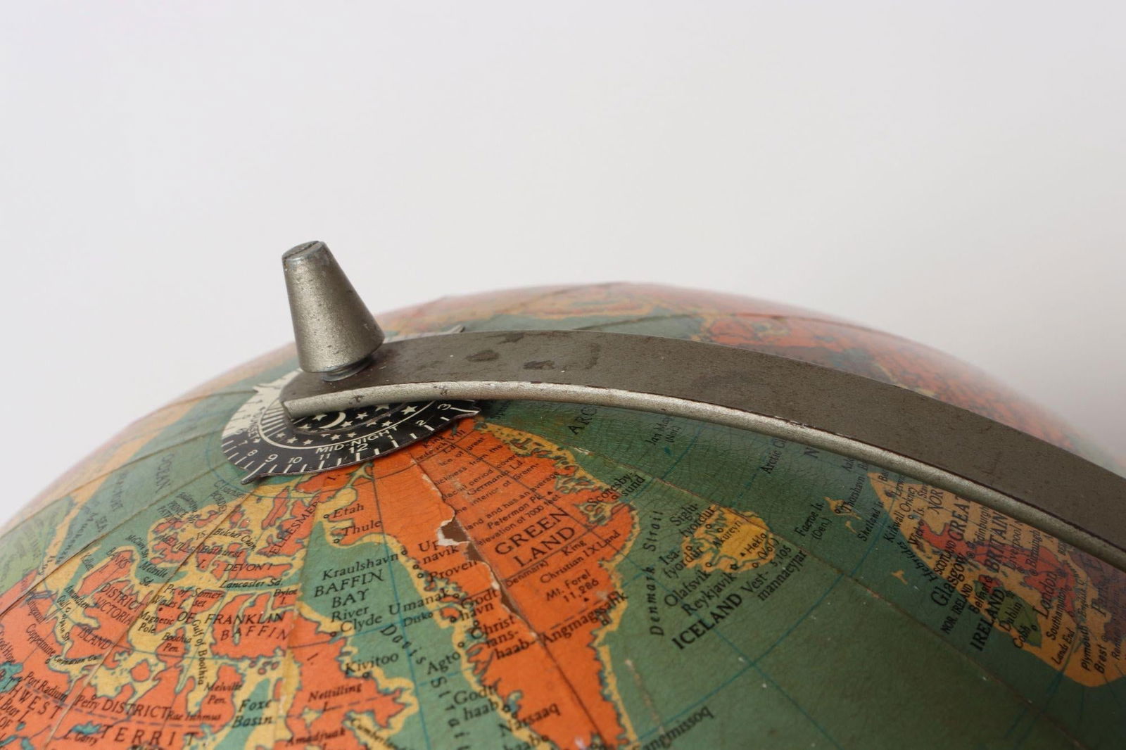 Mid-Century American Modern Illuminated 12" Library Globe by Replogle - 17