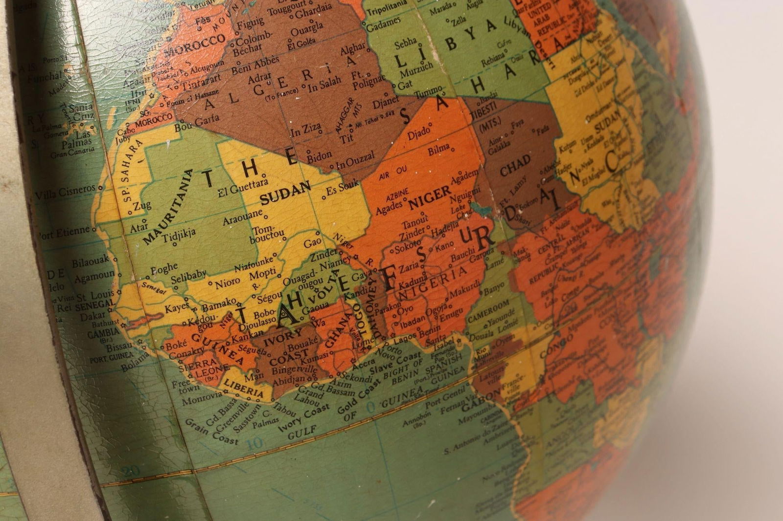 Mid-Century American Modern Illuminated 12" Library Globe by Replogle - 7