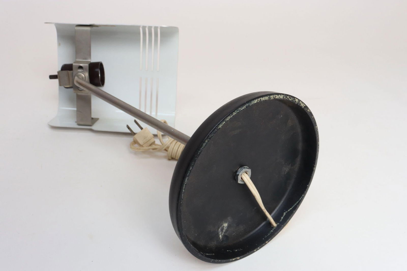 Vintage Italian Aluminum Table Lamp With Swiveling Shade by Targetti Sankey - 10