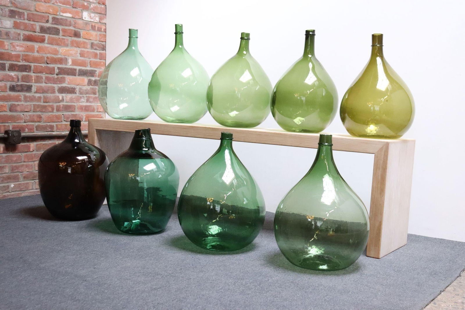 Vintage Italian Mouth Blown Glass Bulbous Demijohn in Seafoam Green - 18