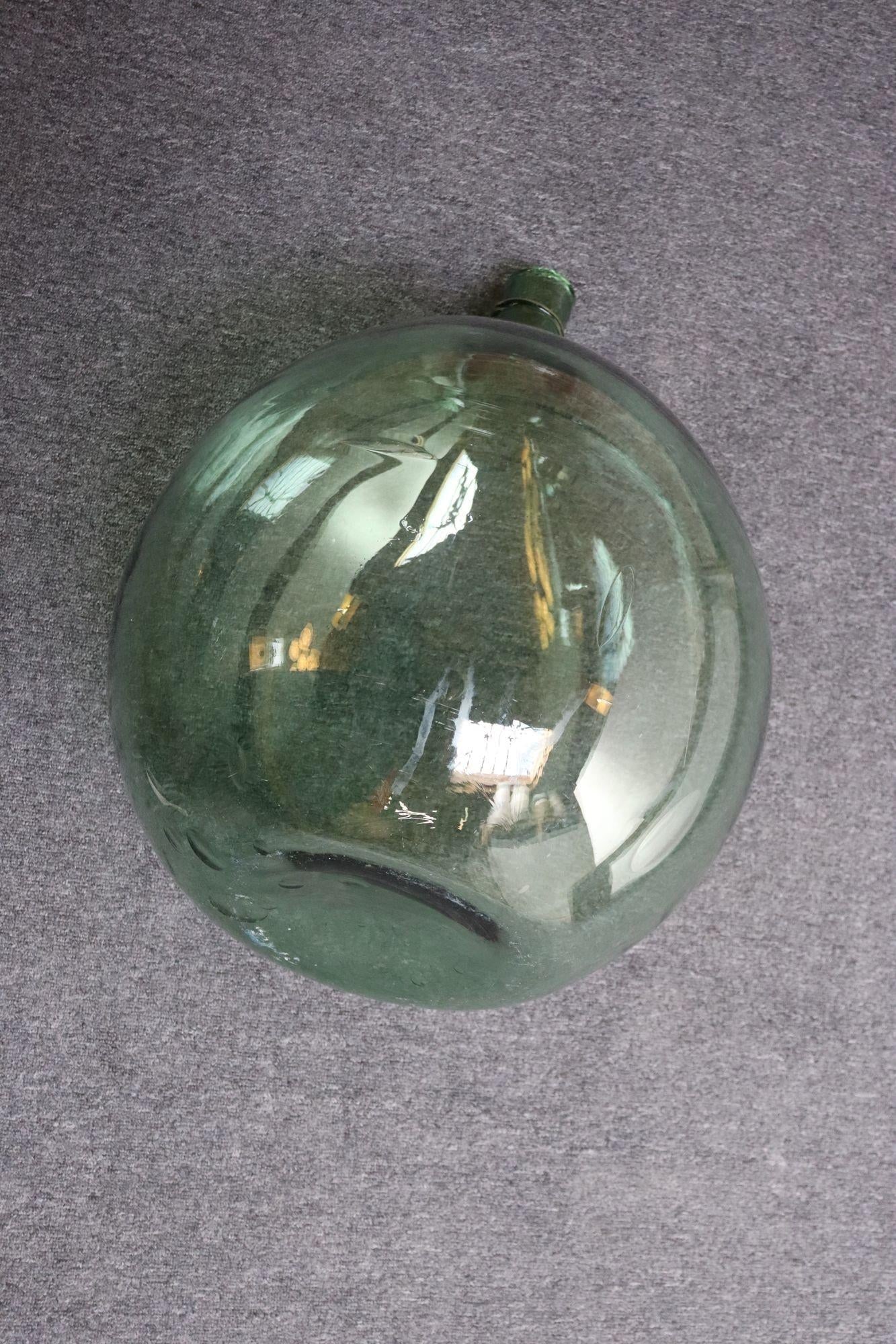 Vintage Italian Mouth Blown Glass Bulbous Demijohn in Seafoam Green - 6