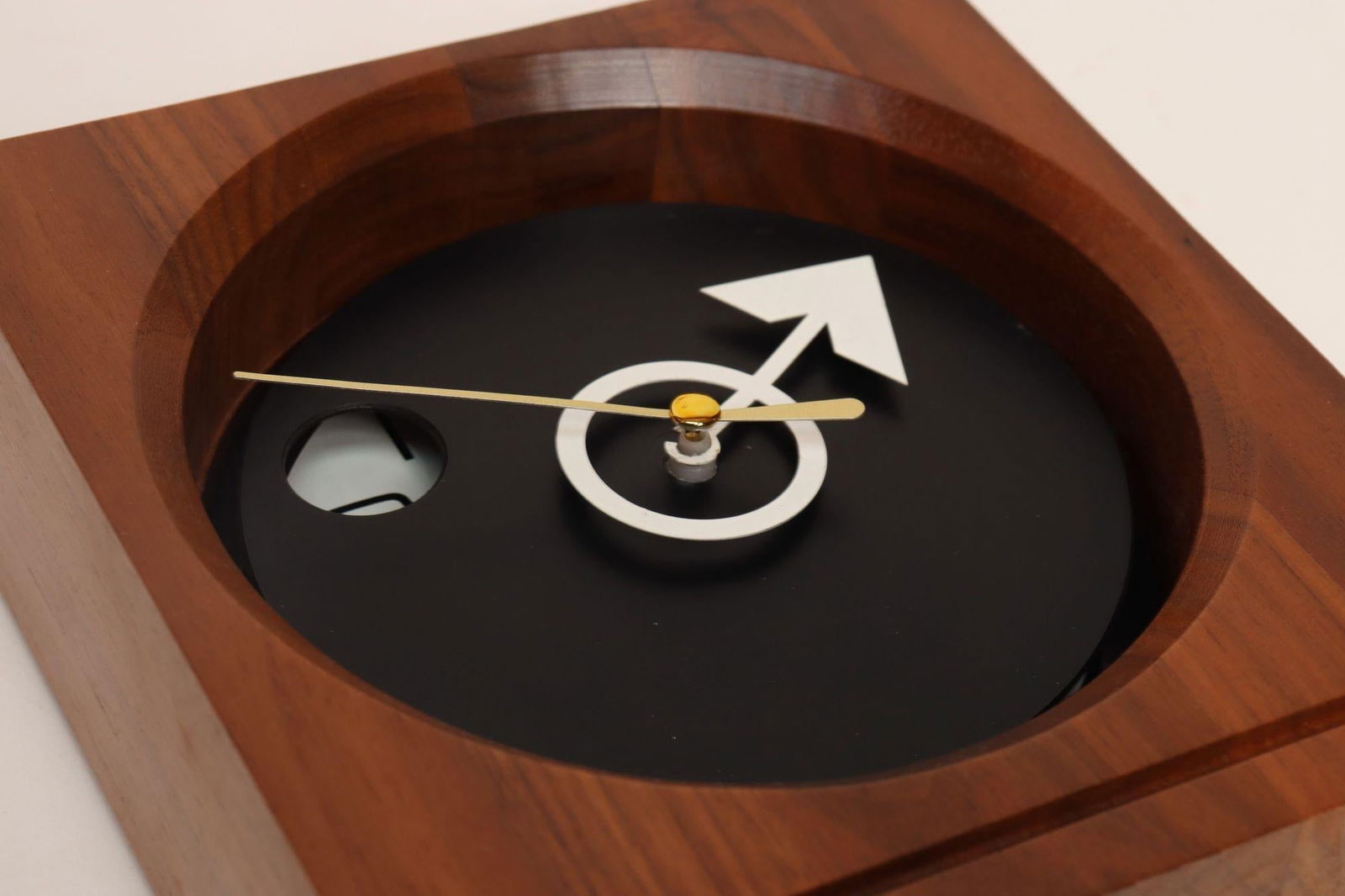 Vintage American Modernist Staved Walnut Square Wall Clock With Date Window - 11