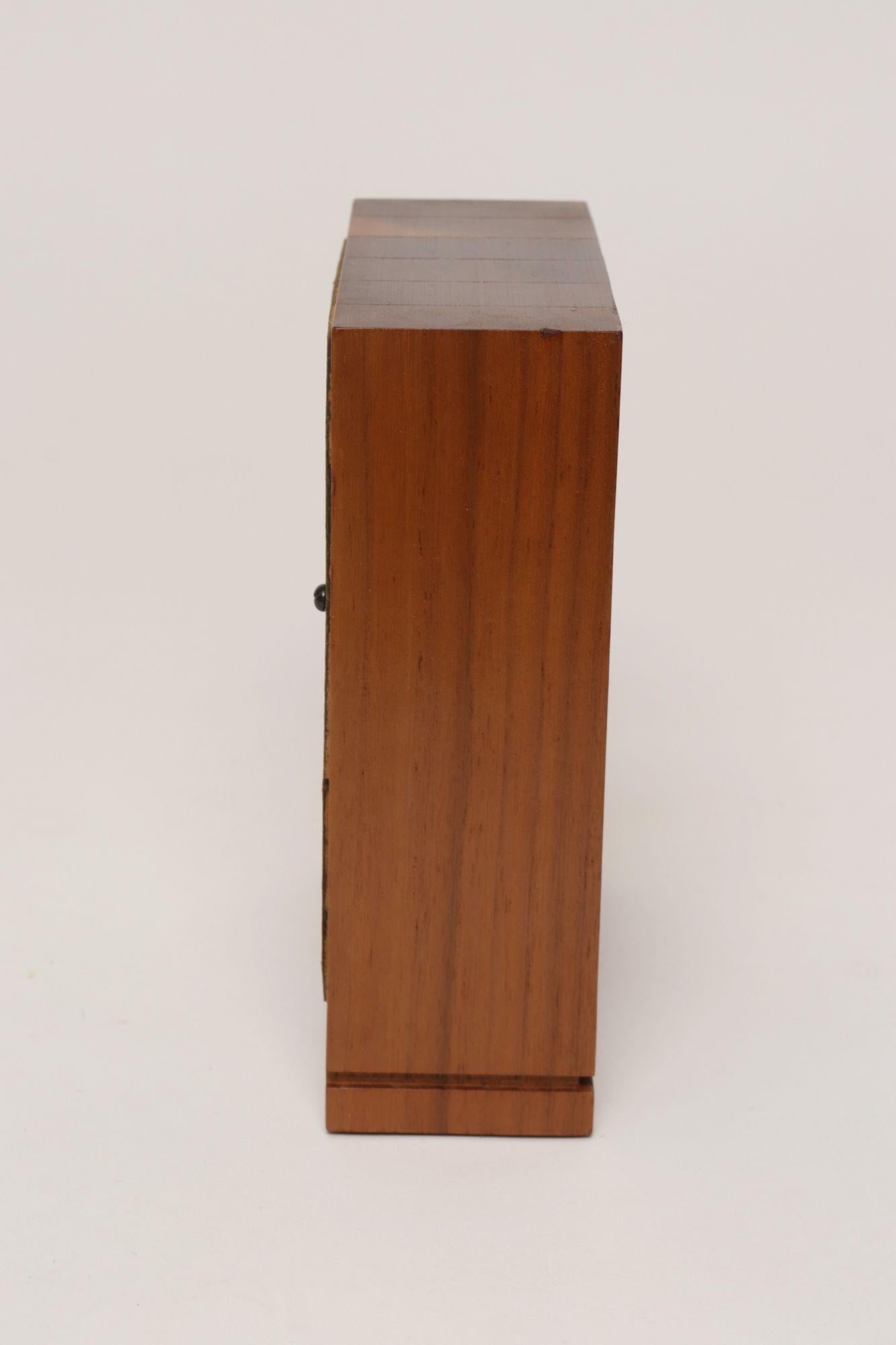 Vintage American Modernist Staved Walnut Square Wall Clock With Date Window - 4