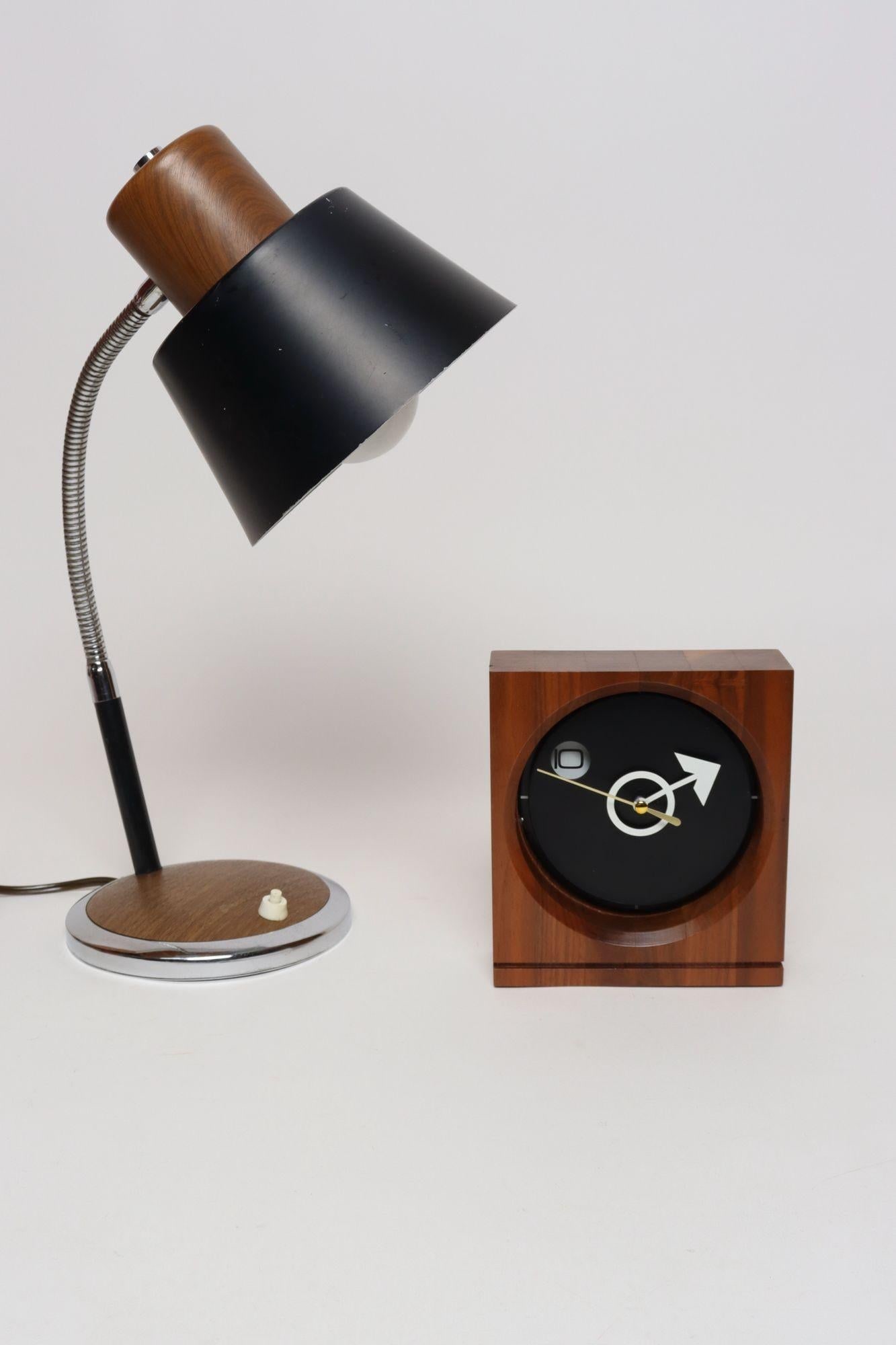 Vintage American Modernist Staved Walnut Square Wall Clock With Date Window - 9