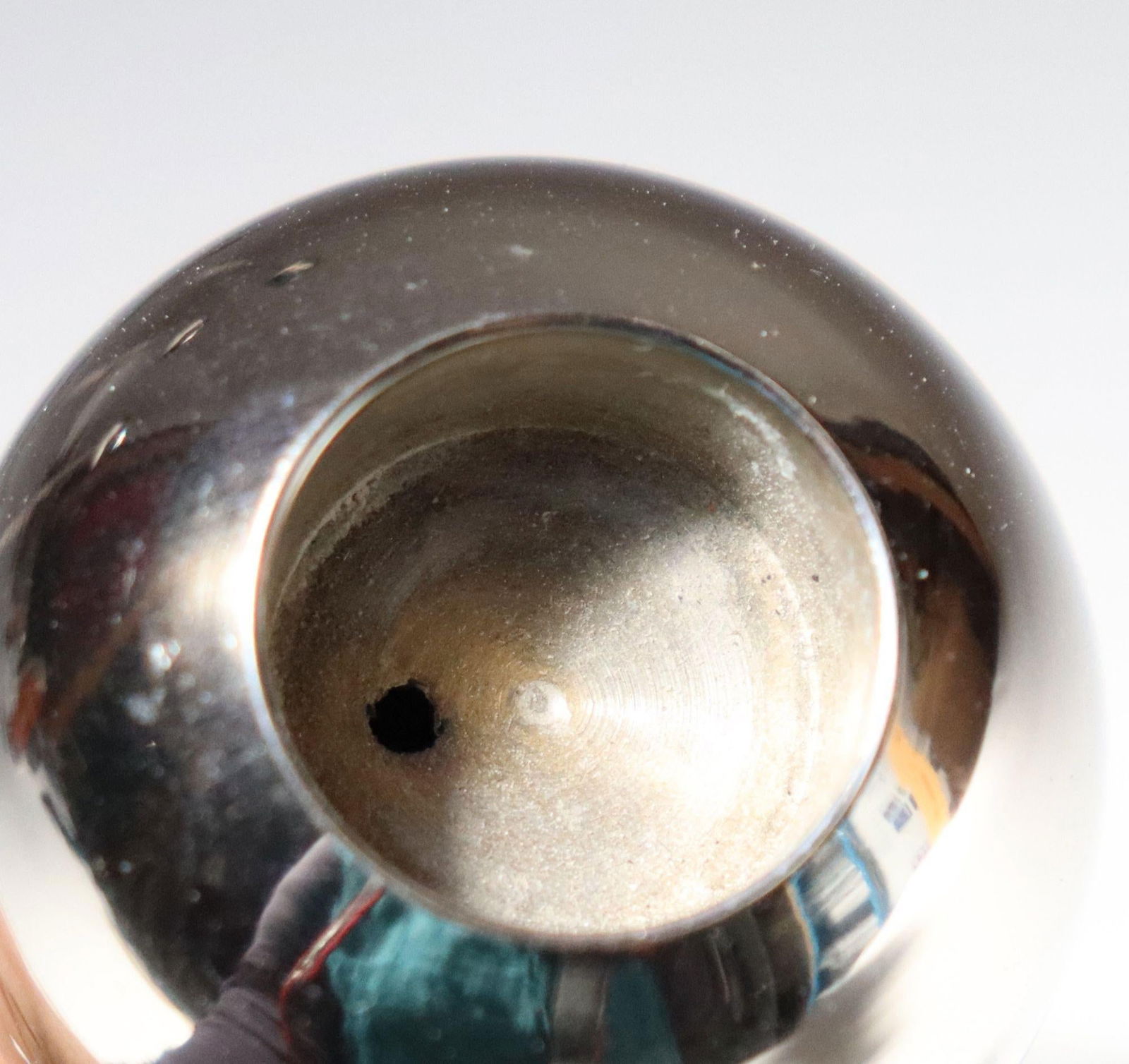 Set of Four Vintage Chrome Orb Candlesticks With Lucite Stems and Bases - 11