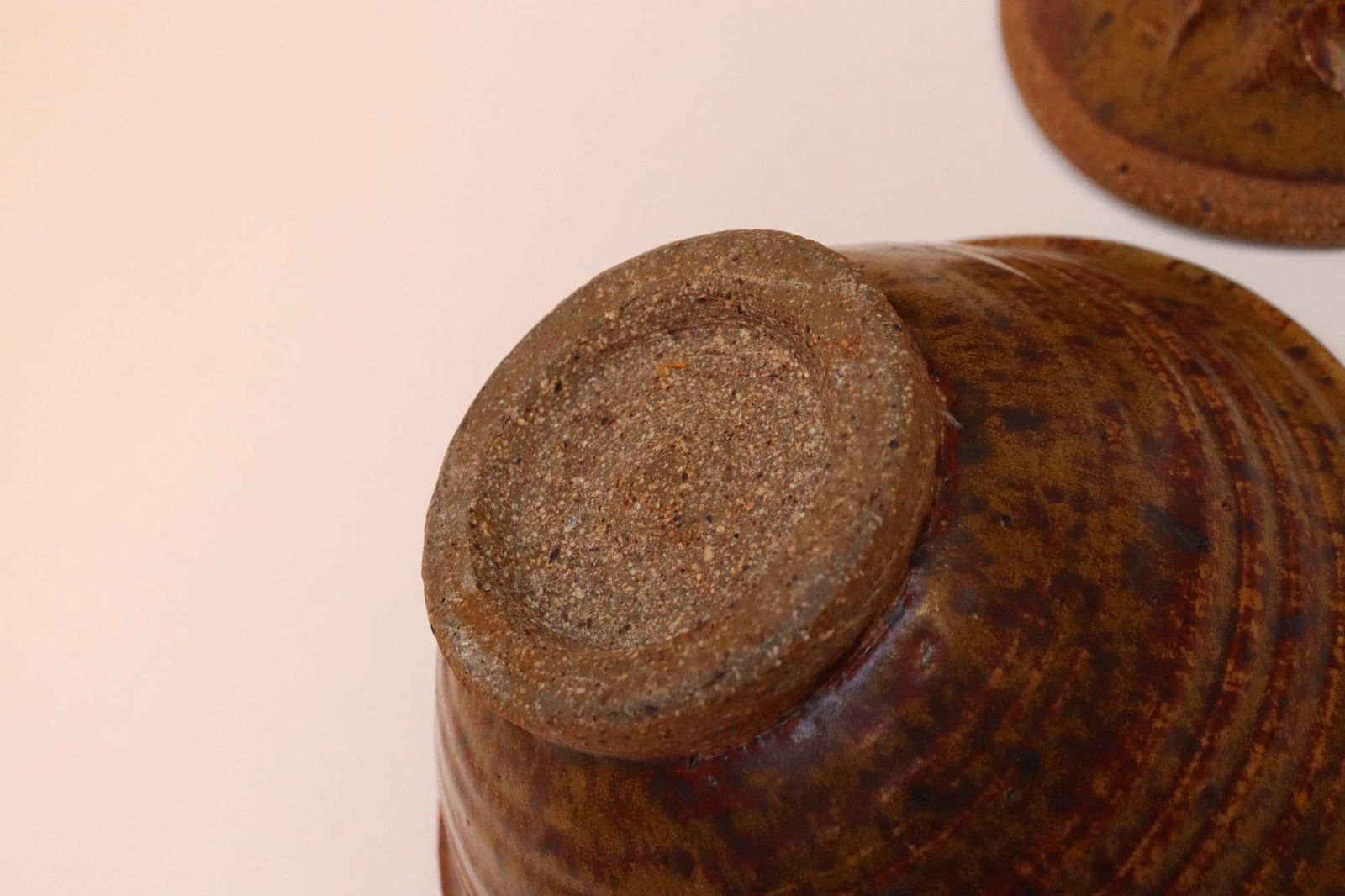 Mid-Century Modern Ochre Studio Pottery Bowl With Lid by Deanna Nichols - 17