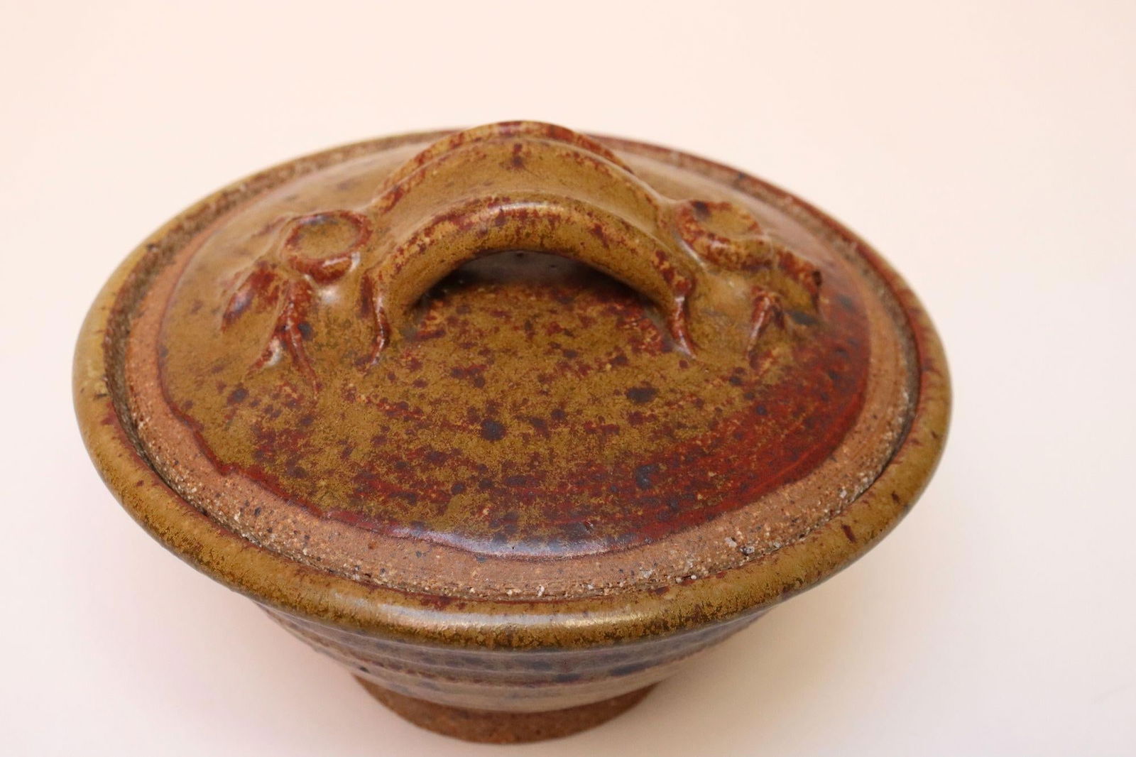 Mid-Century Modern Ochre Studio Pottery Bowl With Lid by Deanna Nichols - 4