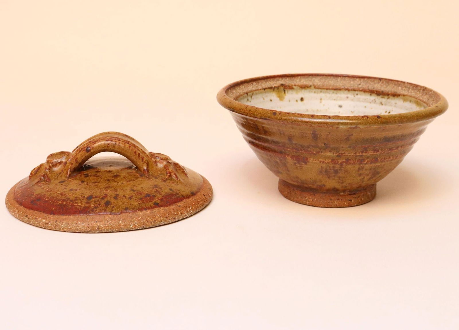 Mid-Century Modern Ochre Studio Pottery Bowl With Lid by Deanna Nichols - 7