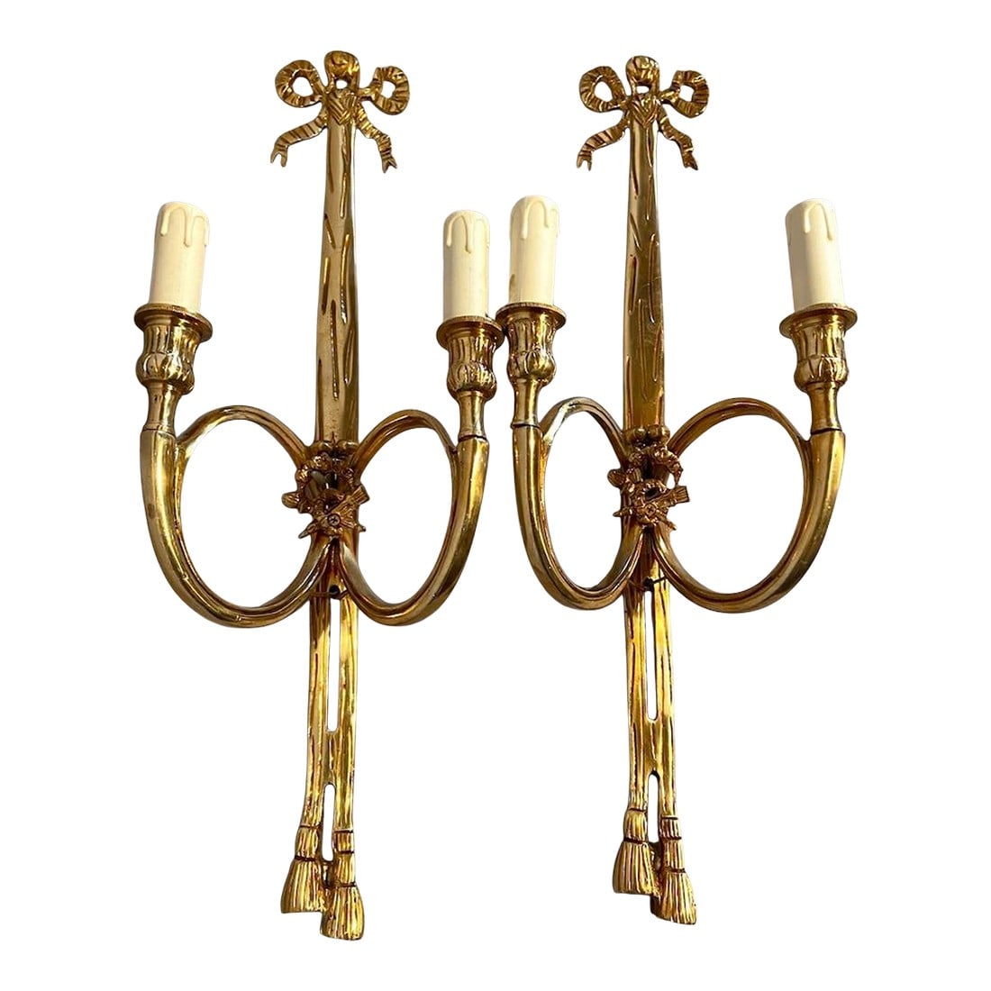 Late 20th C French Maker Louis XVI Bronze Wall Lamps /Sconces Pair: Date / Period: Late 20th Century Maker / Brand: French Maker Style: Louis XVI / Neoclassical Color: Antique Gilt Bronze Material: Solid Cast Bronze Category: Wall Lamps / Wall Sconces Number of
