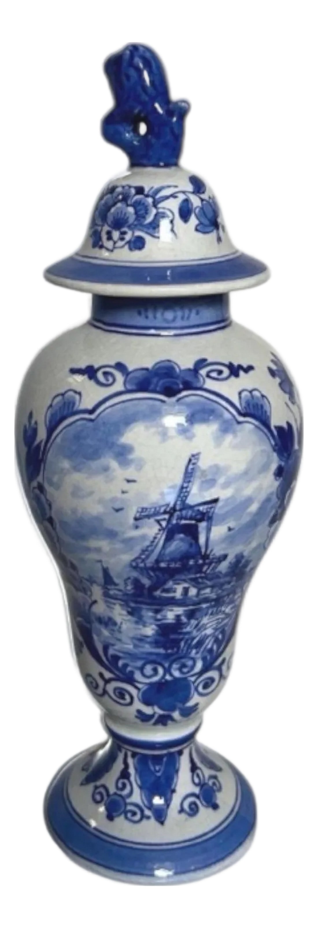 Royal Delft Ginger Jar 400 Year Anniversary Jar 1953: Rare 400 Year Royal Delft Anniversary Ginger Jar made in 1953. Both a beautiful piece of delft and commemorative urn. Gorgeous one stroke underglaze blue hand painting boasts the most stunning