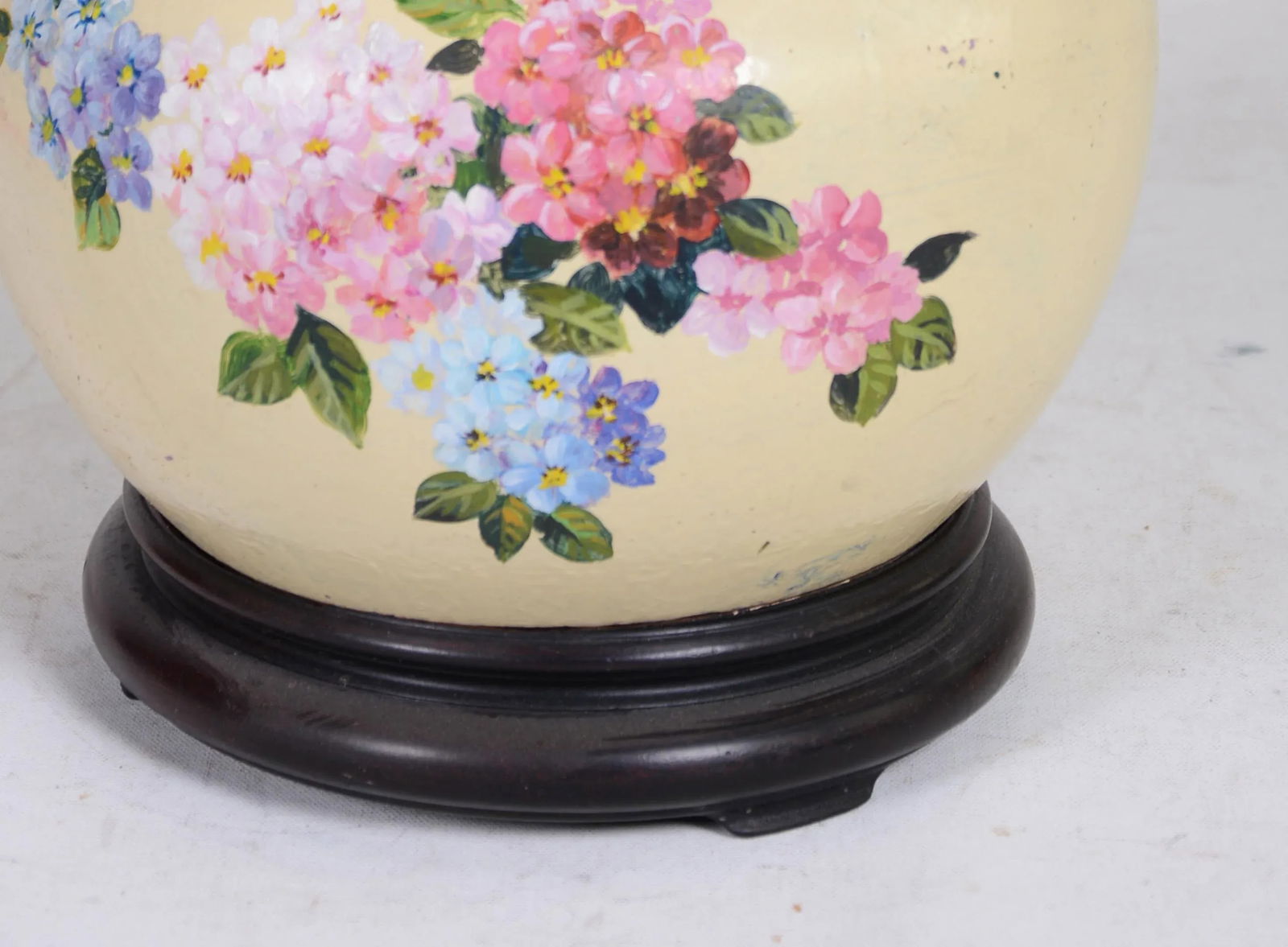 Hand-Painted Flower Porcelain Vase Table Lamp - 6