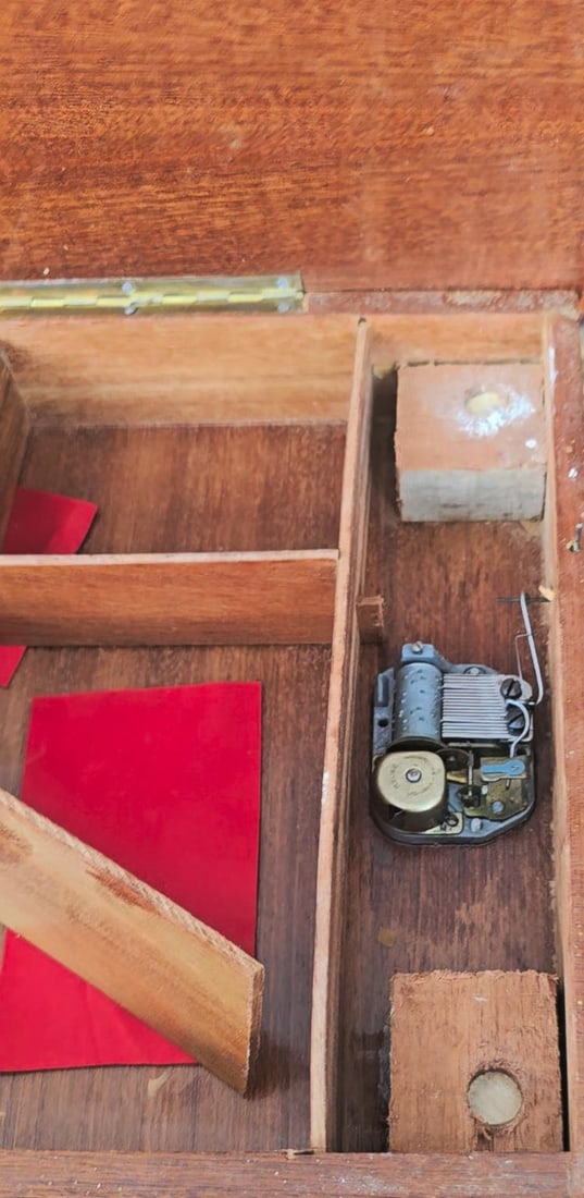 Vintage Italian Marquetry Inlay Reuge Music Box Jewelry Table Plays Fascination Waltz - 8