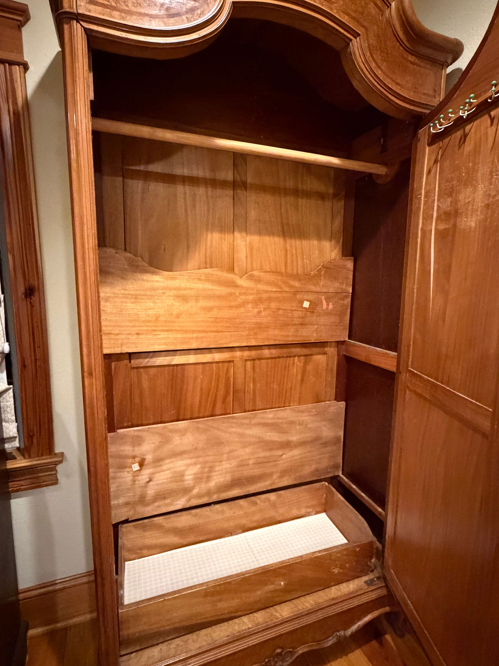 Antique French Rococo Revival Mirrored Armoire With Carved Crest, Circa 1900 - 3