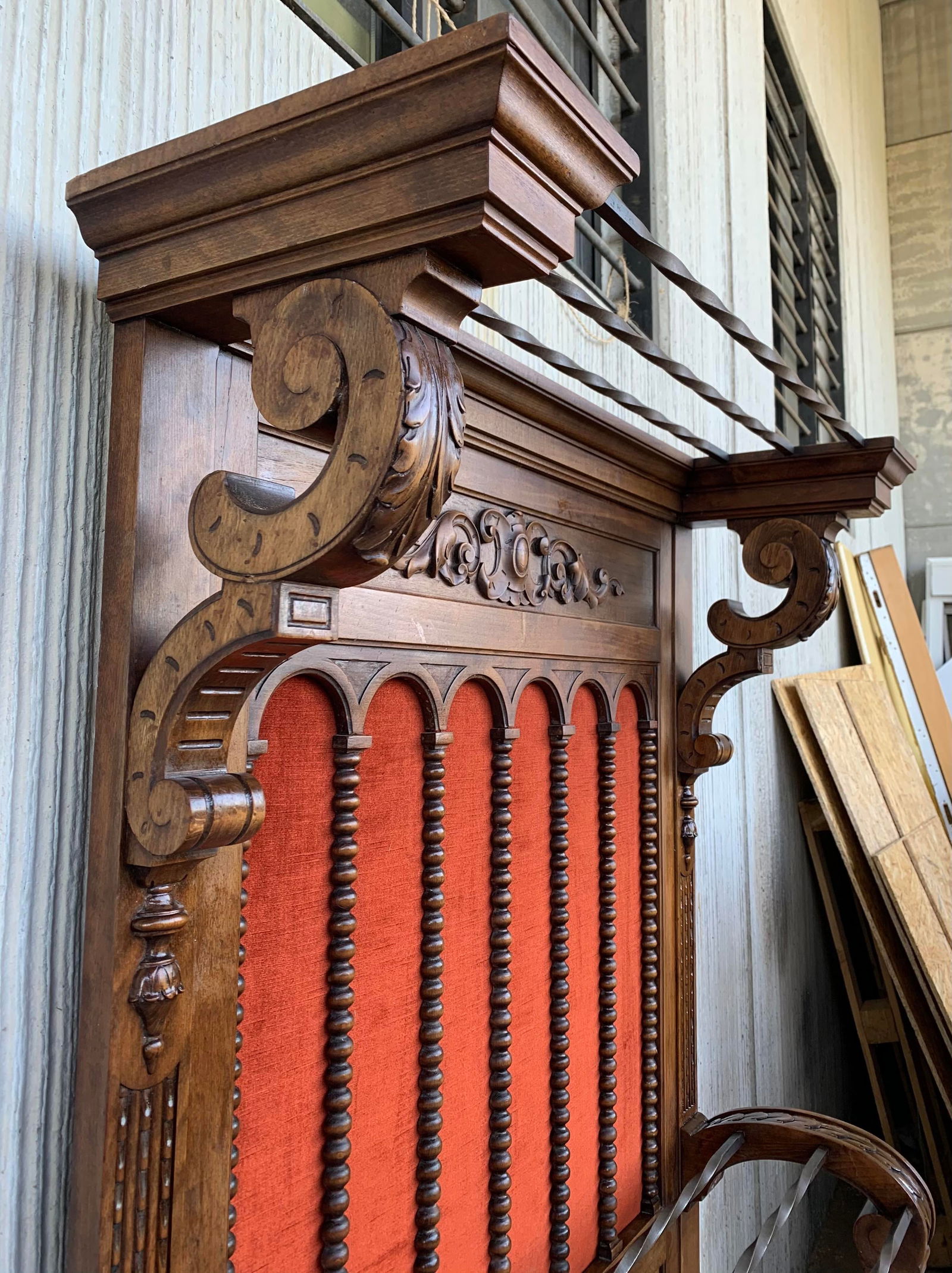 19th Large Carved Spanish Solid Walnut Hall Stand With Red Velvet Back - 5