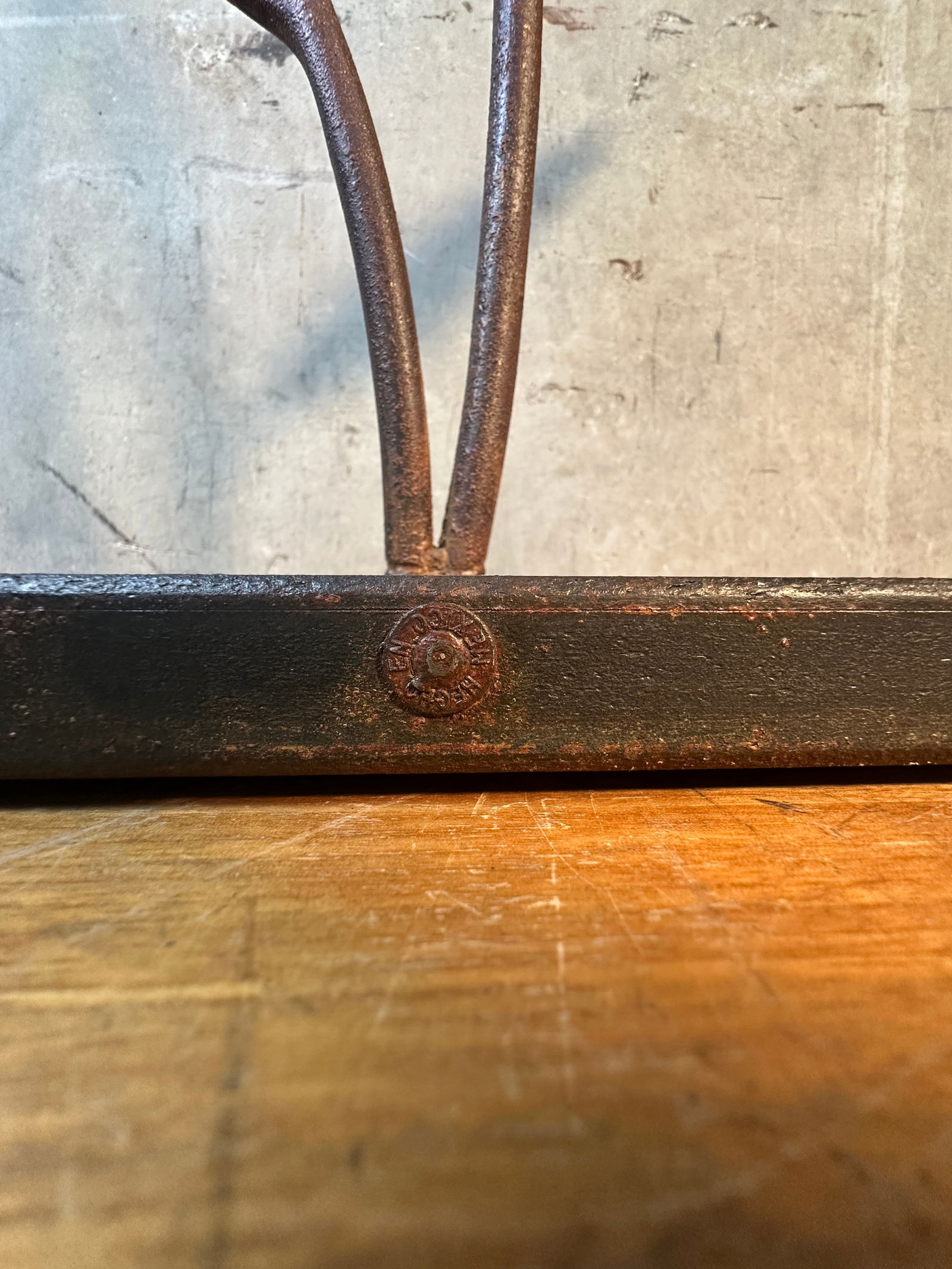 Late 20th Century Jan Barboglio Forged Iron Candelabra 2-Arm Vine Leaves Glass Votives Signed 19" - 8