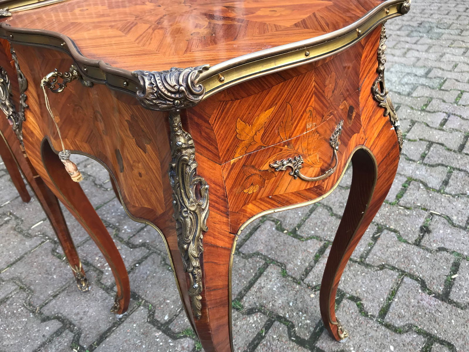 1850s French Louis XV Fruitwood Marquetry Side Tables Pair - 10