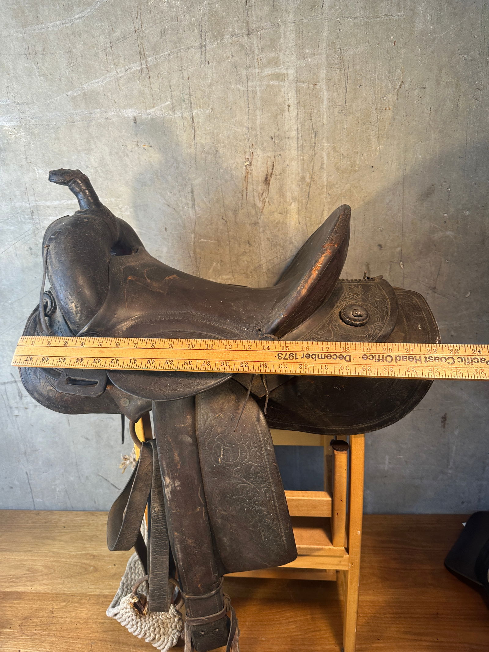 Vintage Western Horse Saddle Leather Tooled Floral Design 14" Seat "Blain" Marked - 13