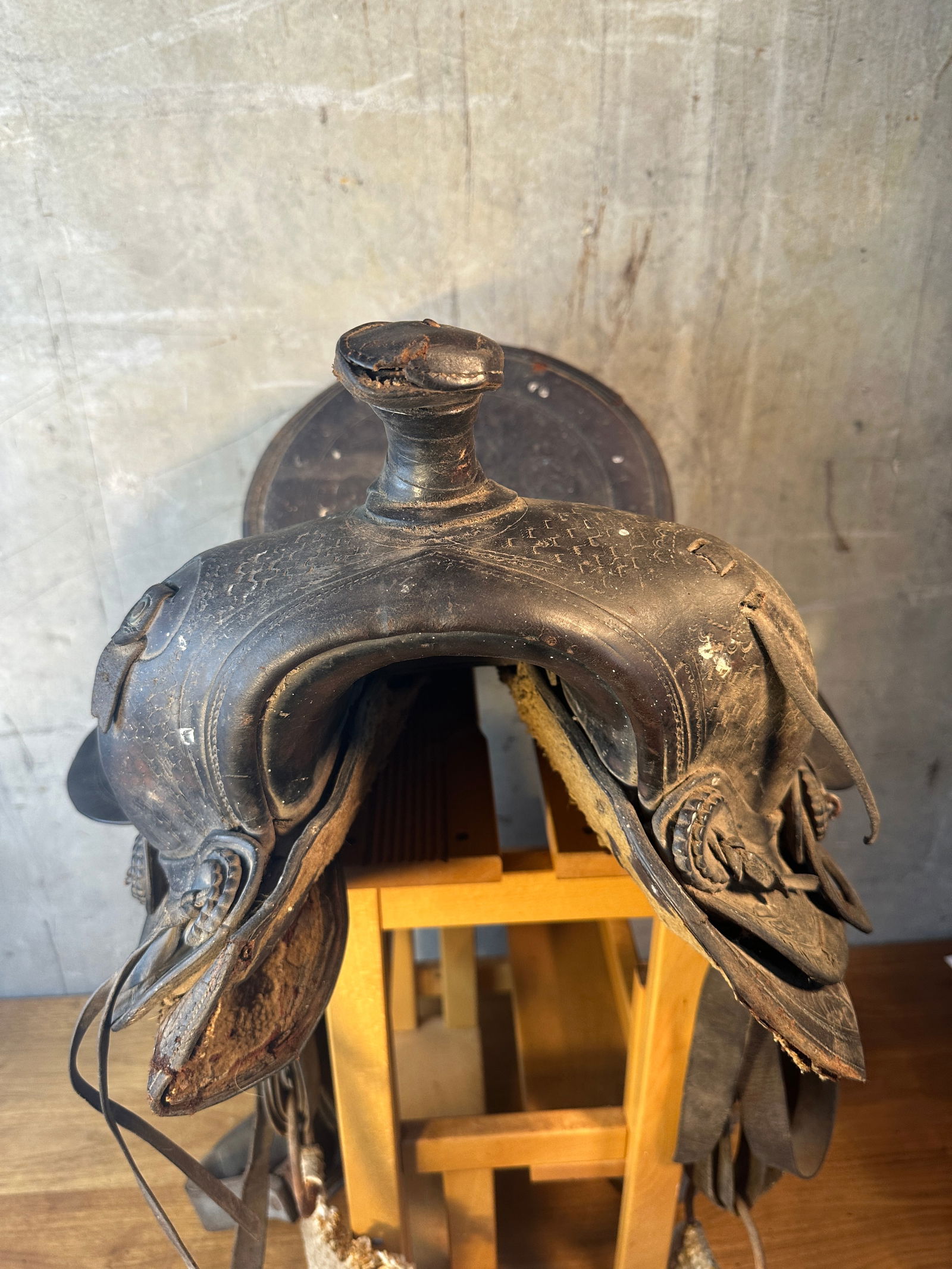 Vintage Western Horse Saddle Leather Tooled Floral Design 14" Seat "Blain" Marked - 4